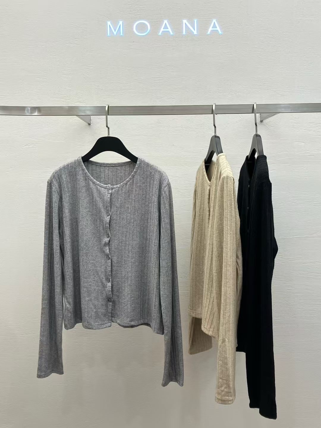 MK5031 基礎圓領坑紋開胸外套