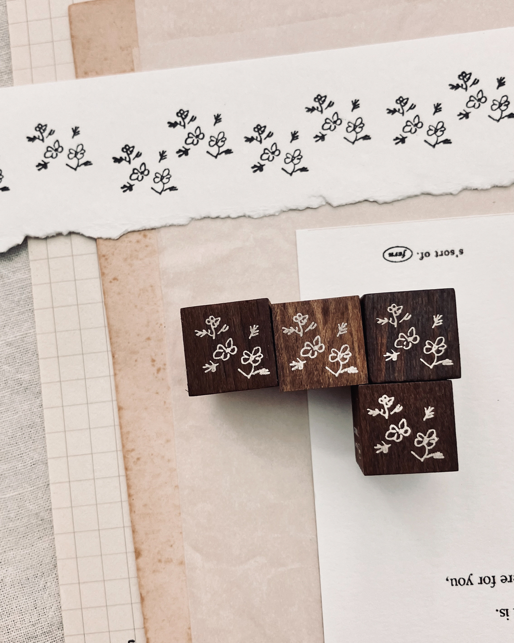 羊君．大波斯菊 𝐂𝐨𝐬𝐦𝐨𝐬 復古櫸木印章