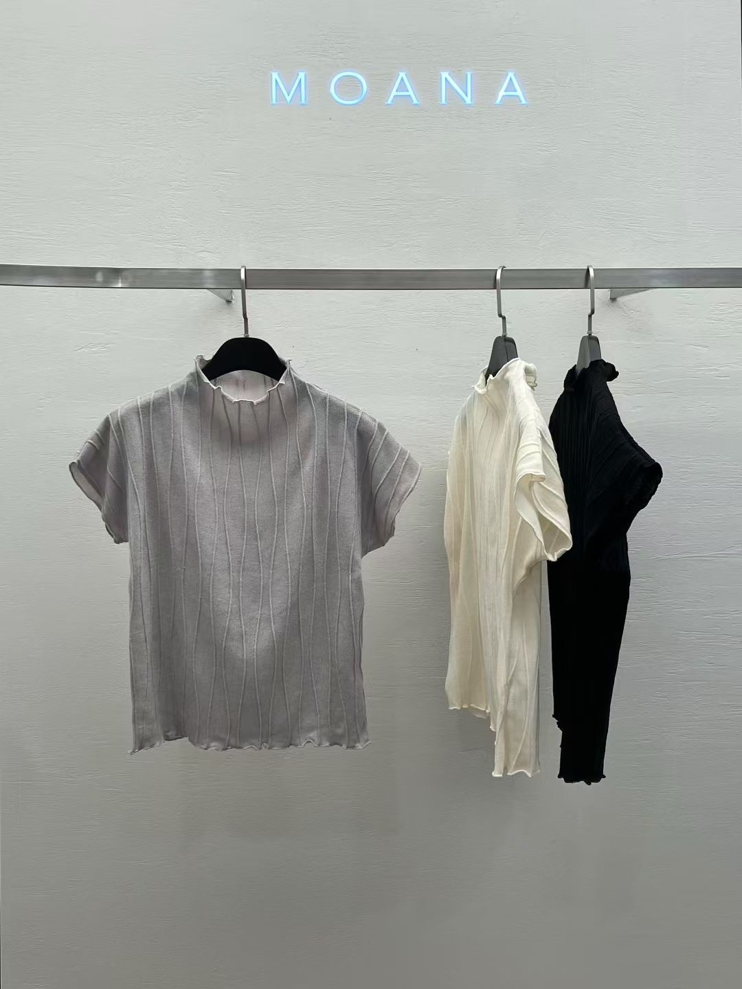 MK5033 波浪直紋企領捲邊上衣