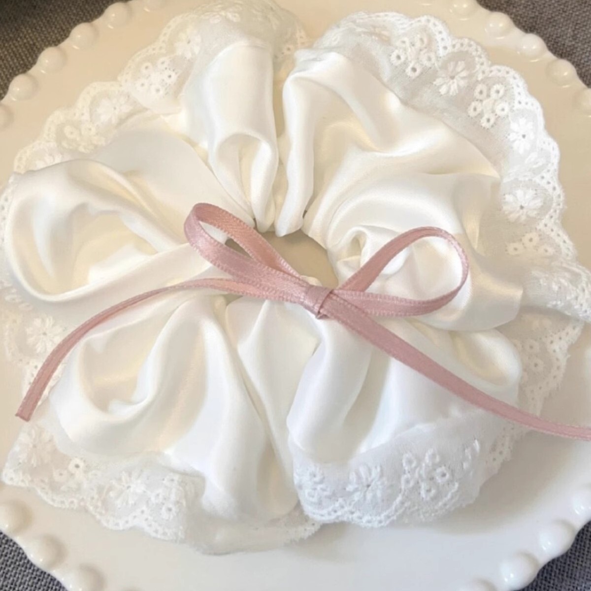 [3 FOR RM10] First Love White Pink Ribbon Scrunchies