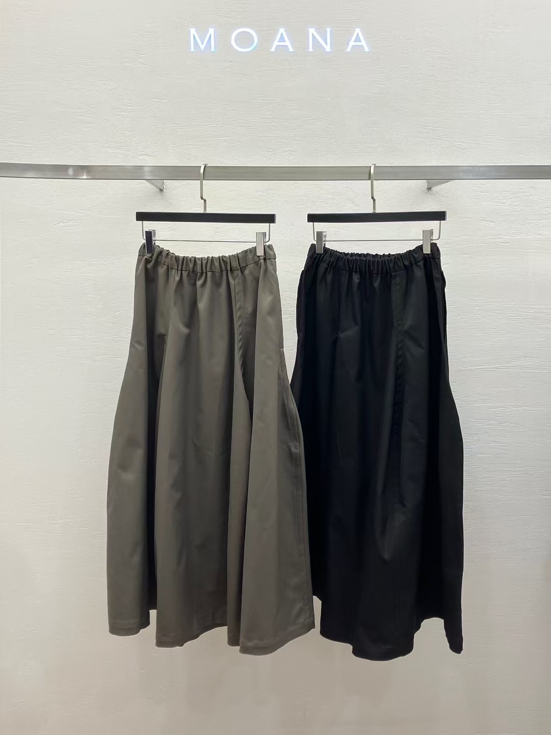 MK5039 棉質扯布後橡筋傘形長裙