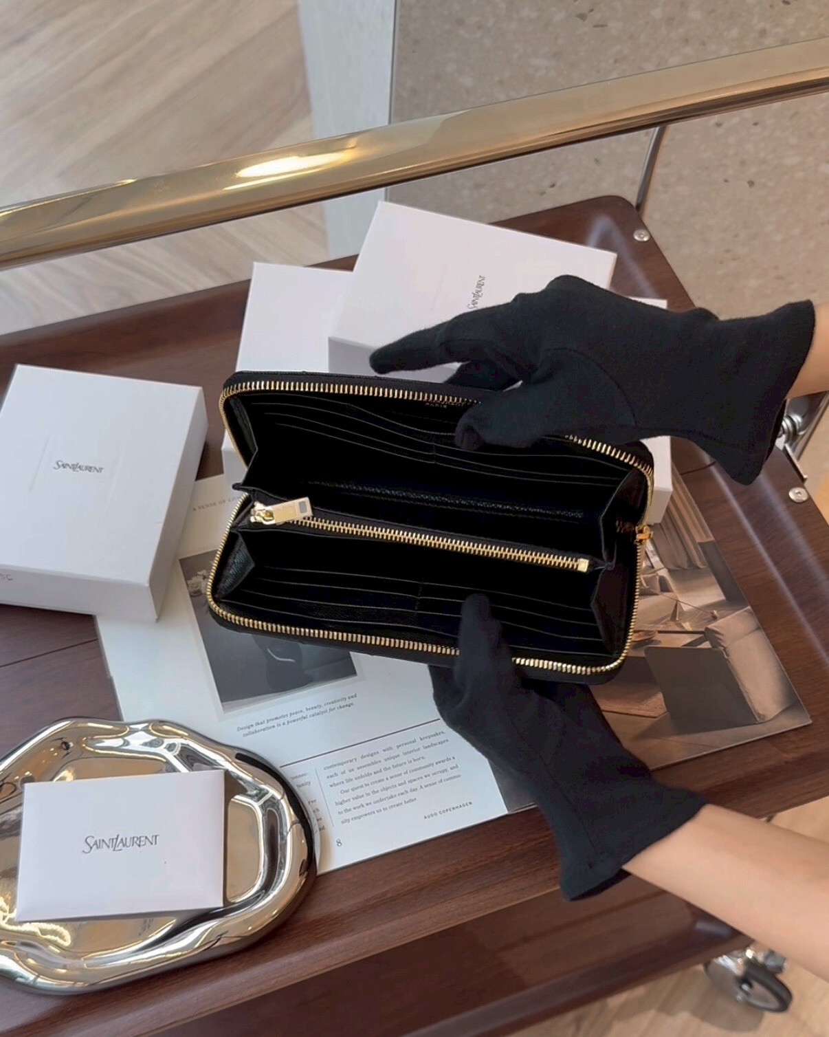 YSL｜魚子醬ㄇ字拉鍊長夾 黑金