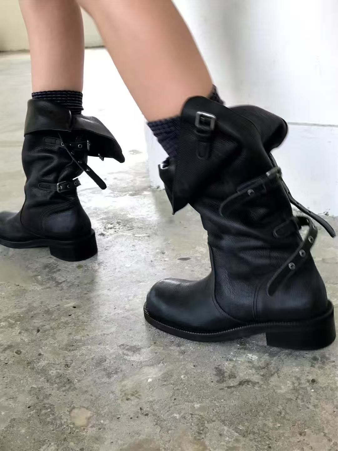 Strap calf boots