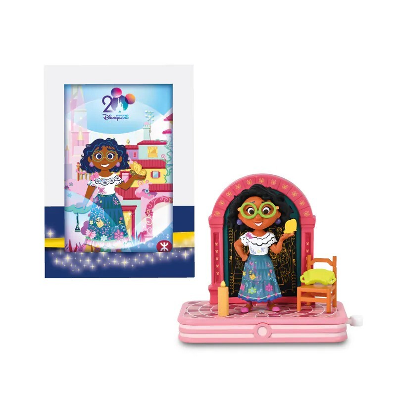 香港代購 ❘ 香港迪士尼樂園20周年 x 港鐵 魔法滿屋 Encanto 米拉貝兒 收藏卡 + 場景造型 公仔 擺飾品 套組