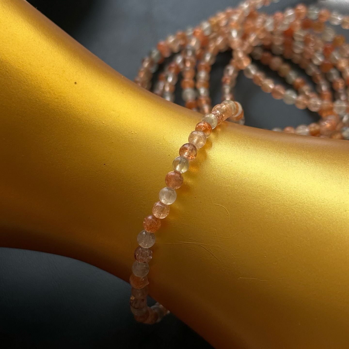 [原石] 阿魯沙太陽石+綠柱石 水晶手串