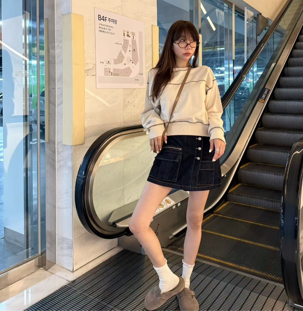 深藍側釦短裙(內安全褲)