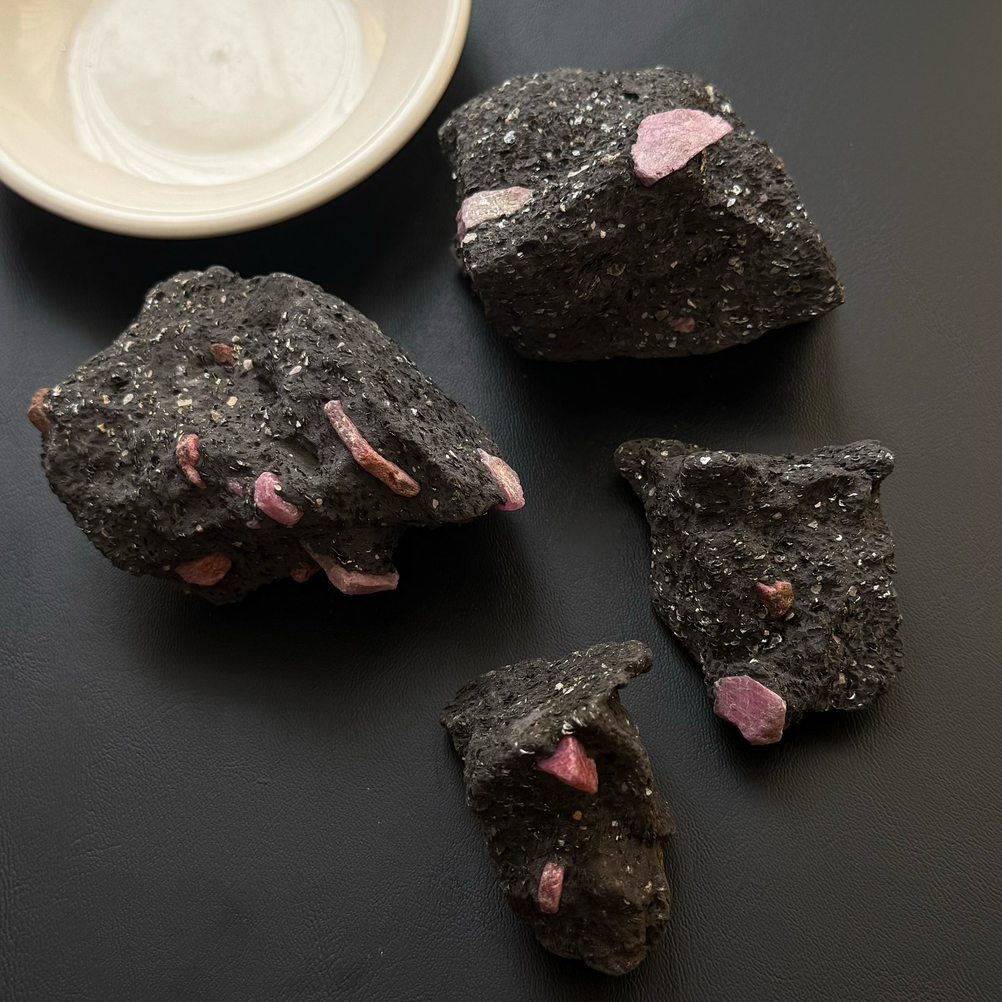 [原石] 紅寶石 工藝品