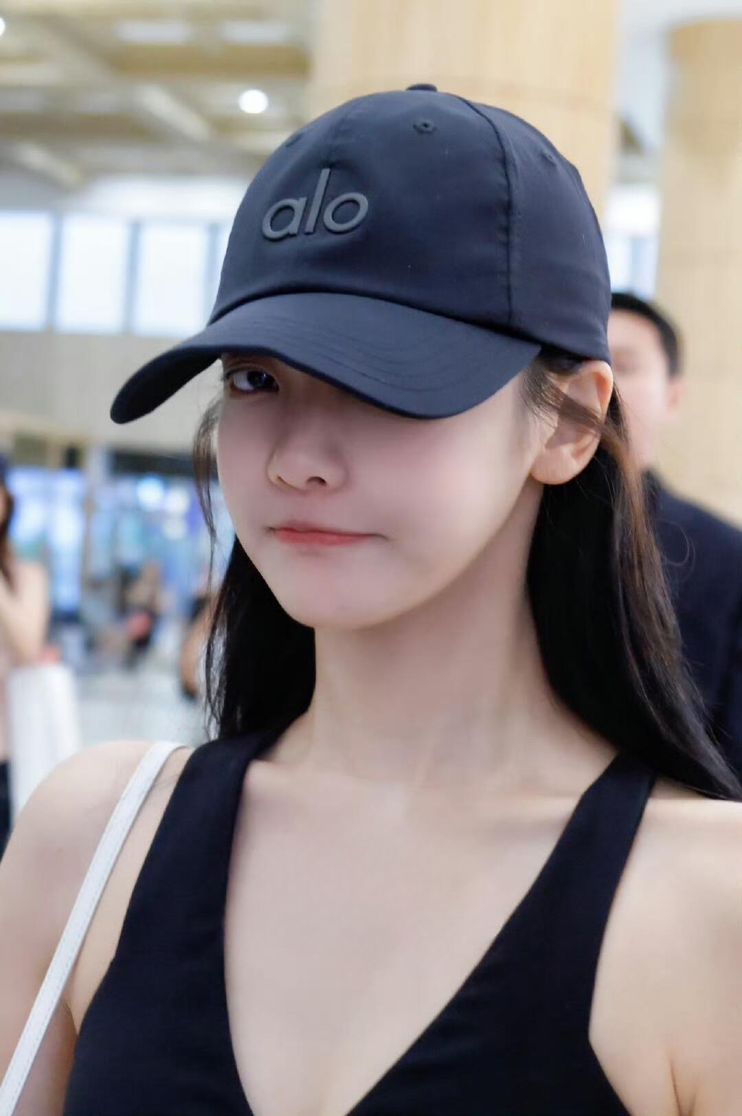 代購-alo yoga 原創Logo 老帽 鴨舌帽 男女同款 黑/白