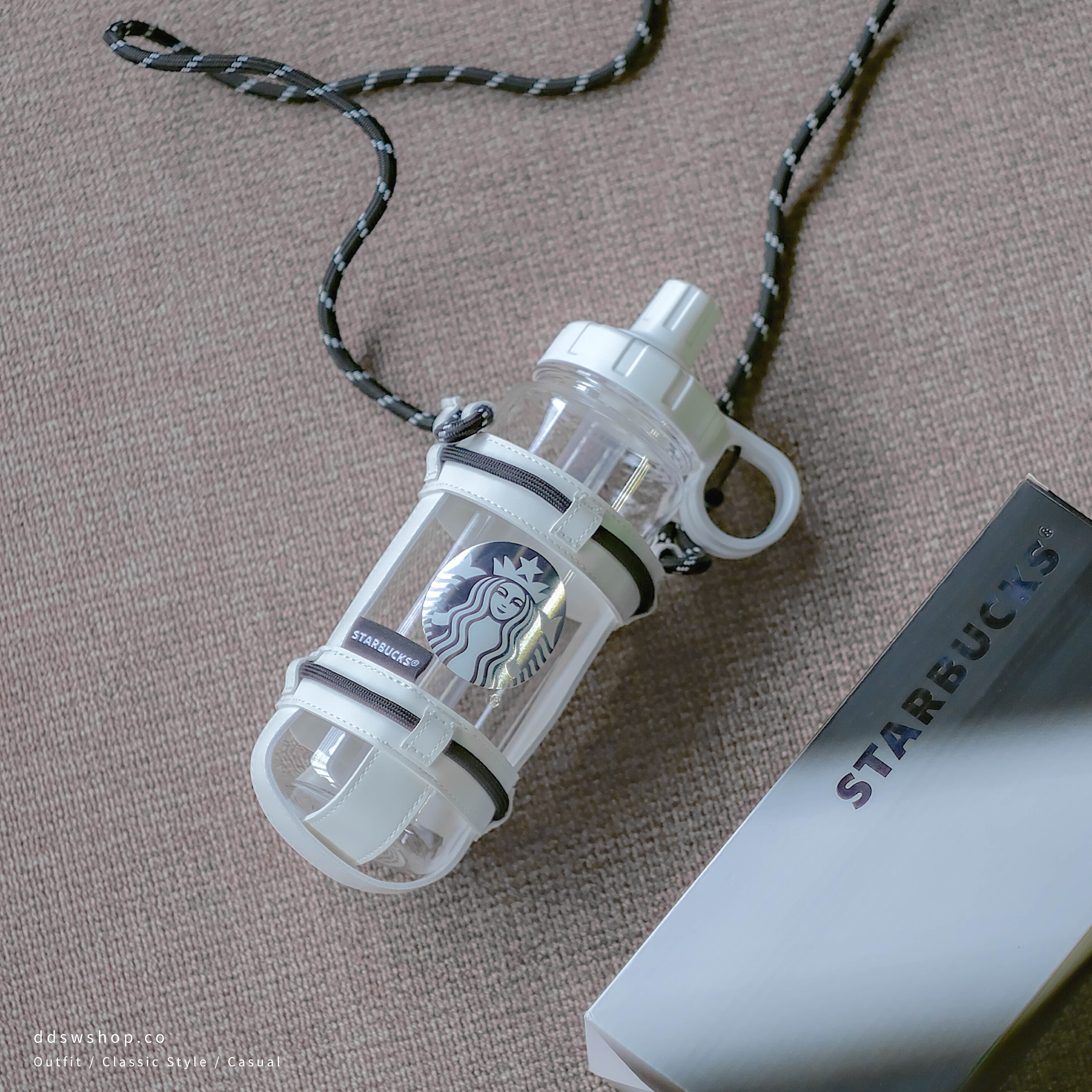 "現貨" STARBUCKS 星巴克 運動水瓶 冷水杯 黑白 提繩 側背 隨身 760ml