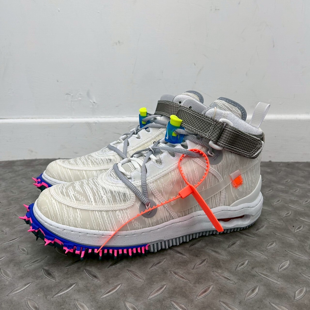 Off-White x Air Force 1 Mid 'White' SIZE 28CM