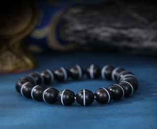 KKDU0723203 极品一线药师天珠手 DS    主材质:天珠 规格: 10mm