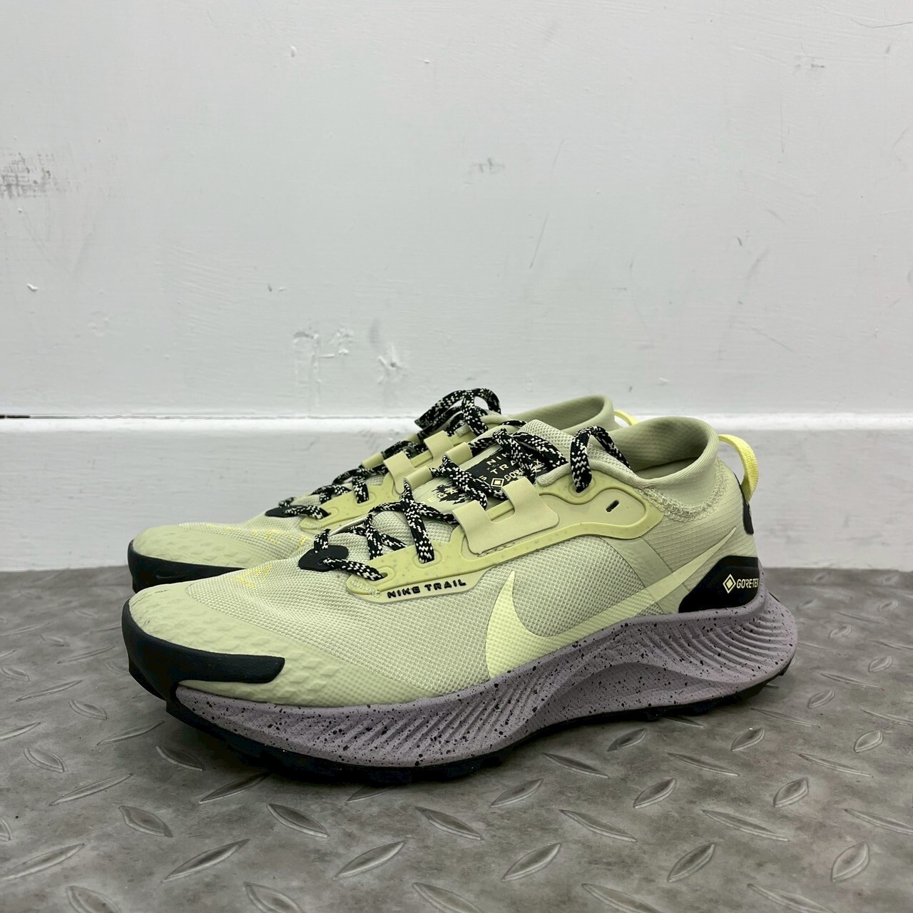 NIKE PEGASUS TRAIL 3 GORE-TEX "OLIVE AURA" SIZE 25.5CM