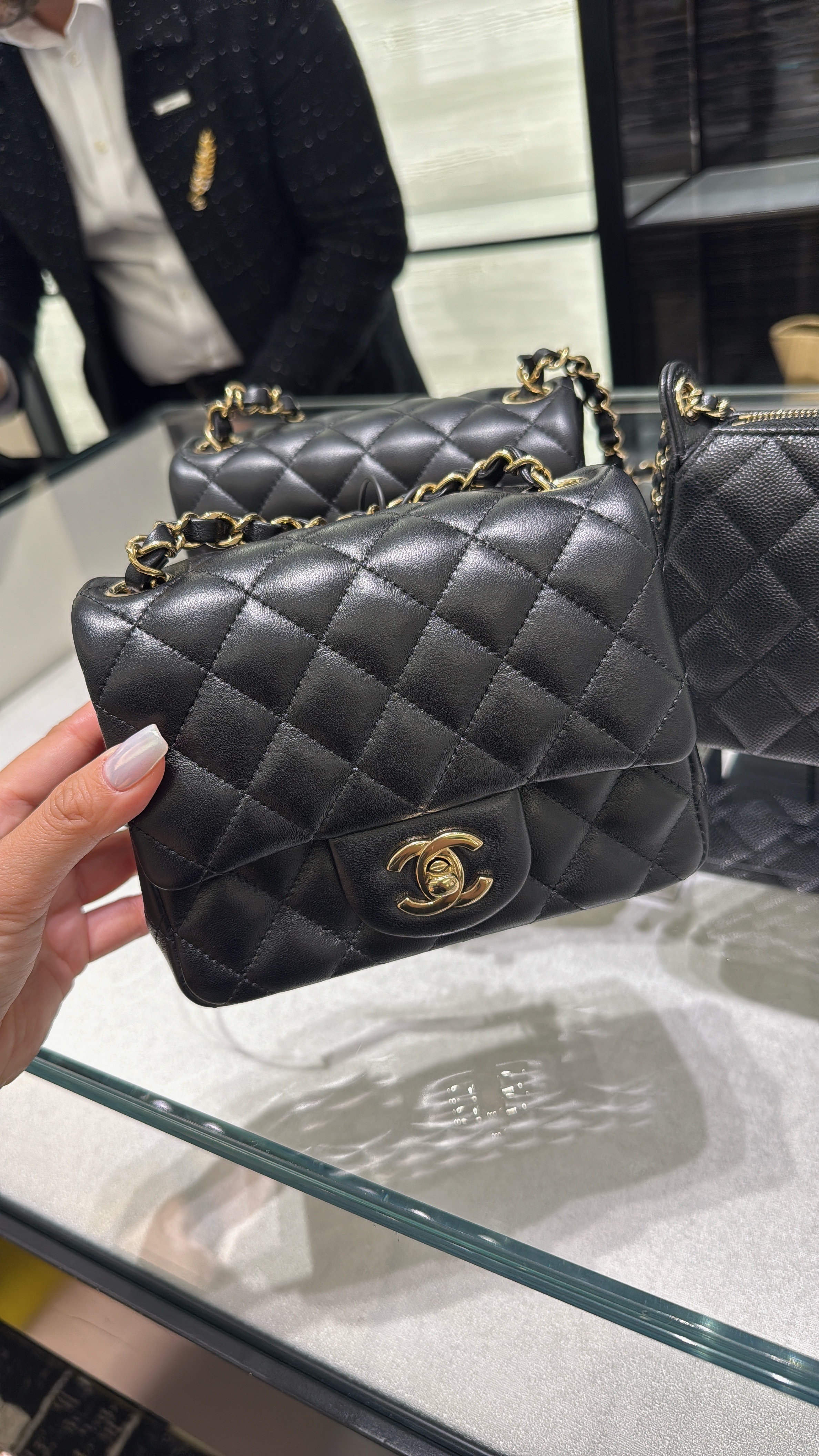 Chanel mini square 黑金羊皮
