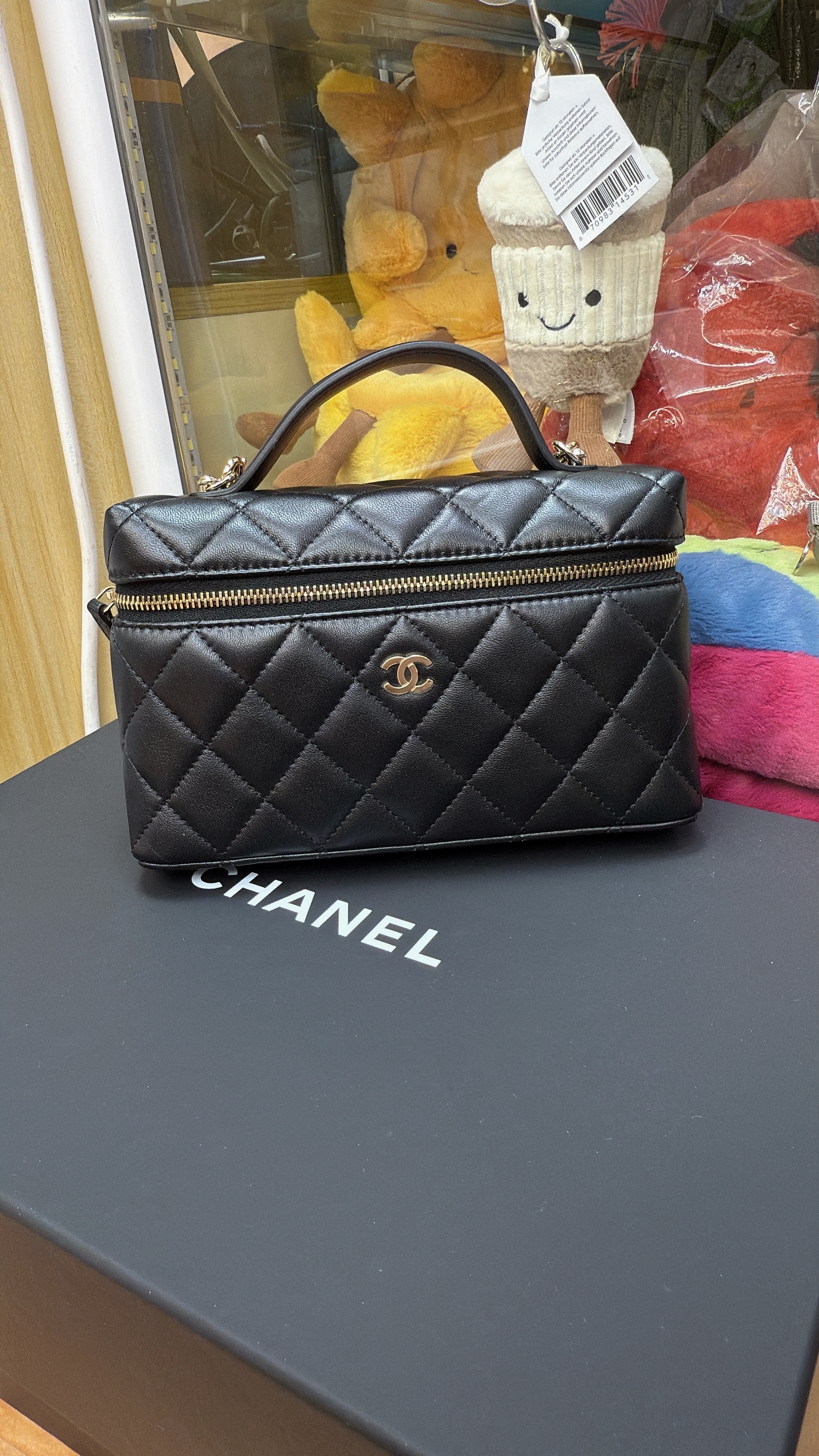 Chanel Vanity 黑金羊皮 連單