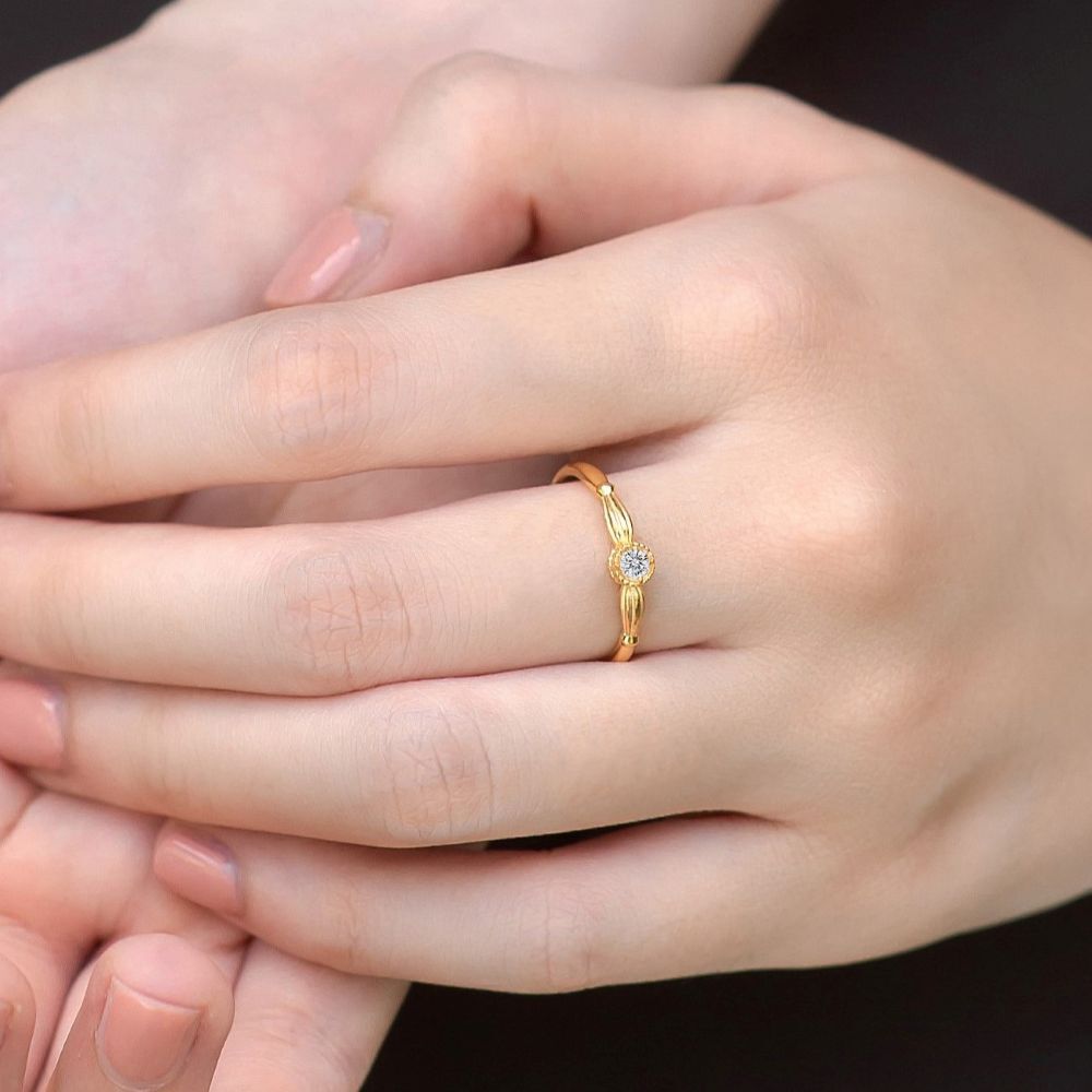 鑽石18K裝飾戒指 羅馬式風格