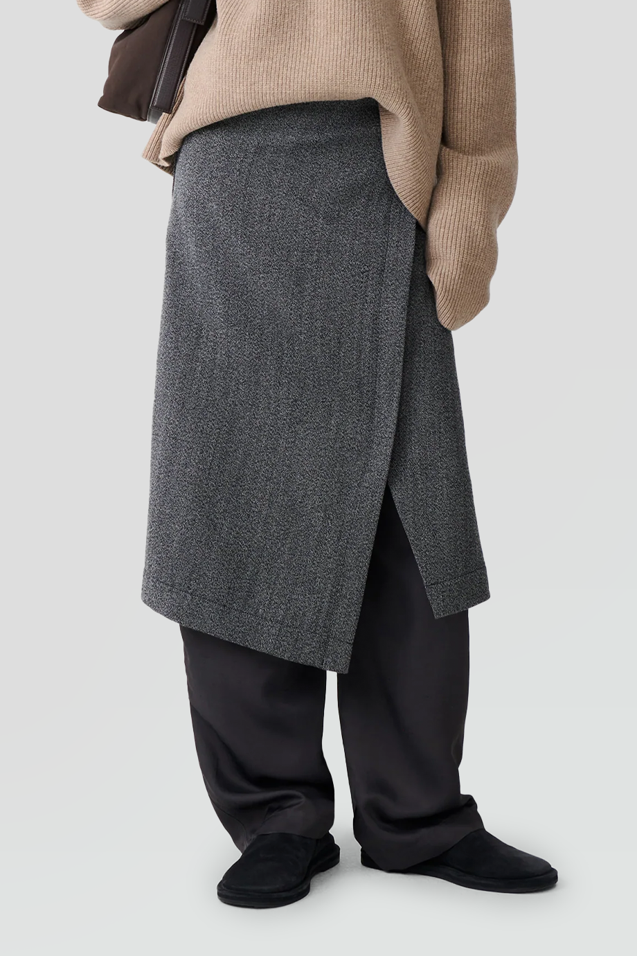 Studio Nicholson｜LERRYN 不對稱裹身式開衩長裙