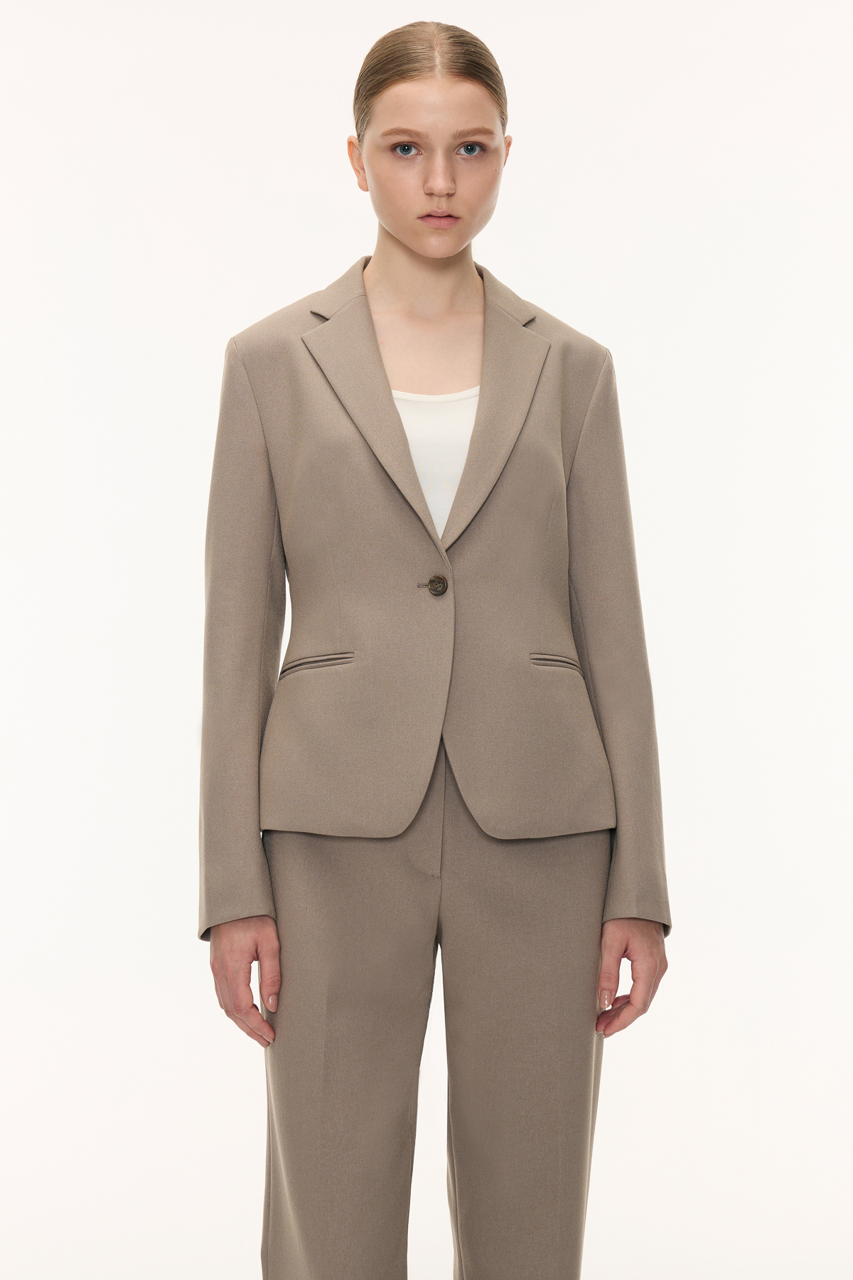 URBAN 輕毛料西裝 女（紅棕）