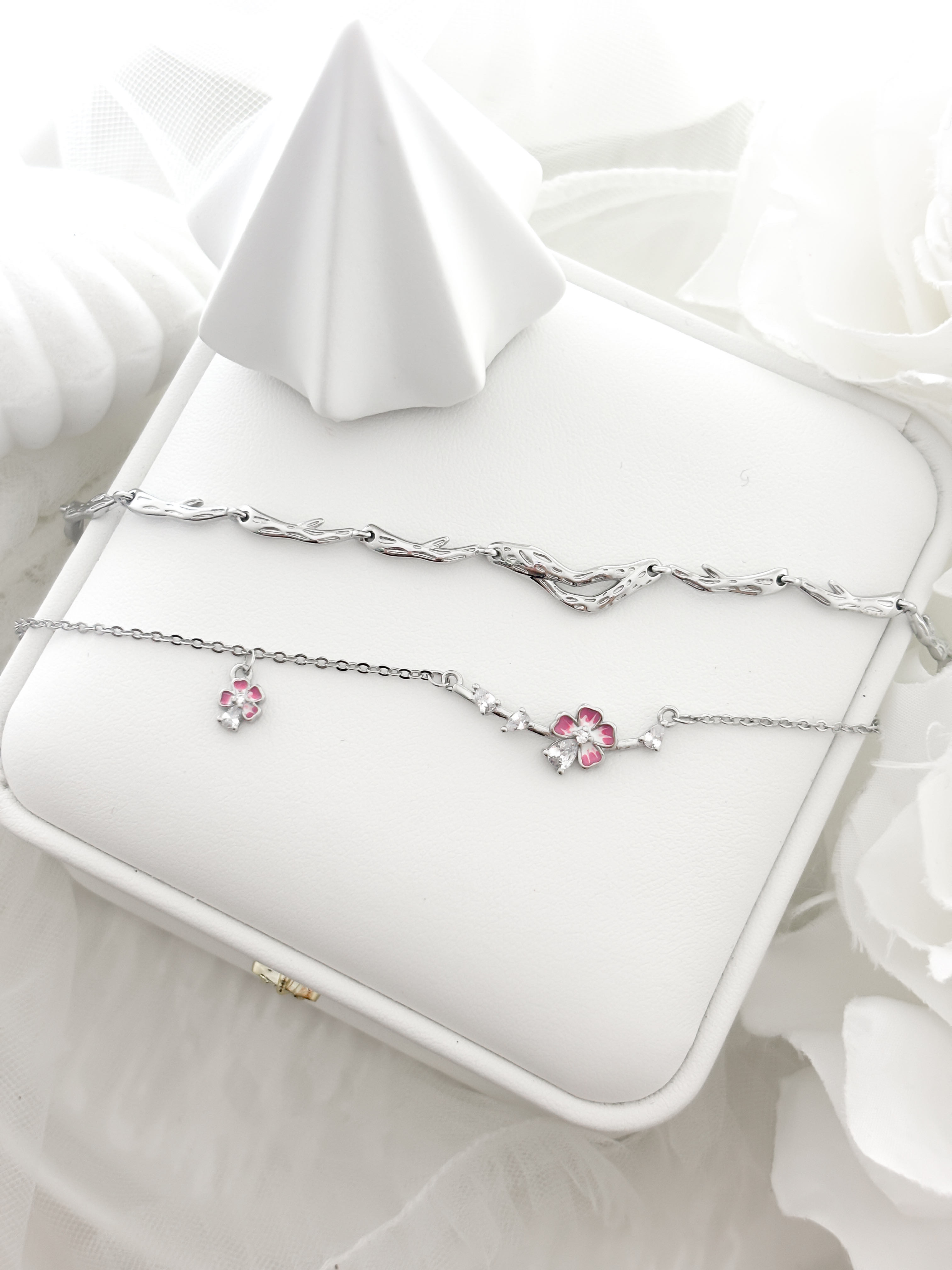 「花🌺枝相依」情侶手鏈 | 鍍銀 | 免費刻字