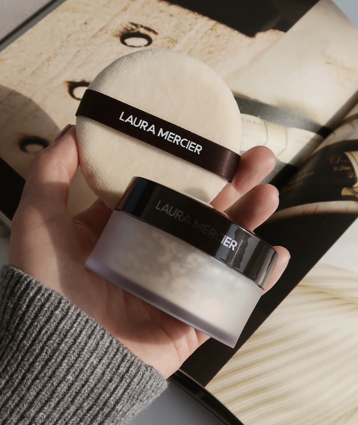 (預購商品 10/1收單) LAURA MERCIER 煥顏透明蜜粉29g