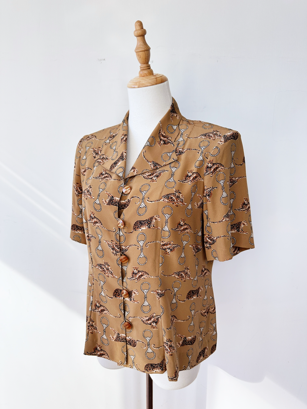 大地色小豹古著上衣