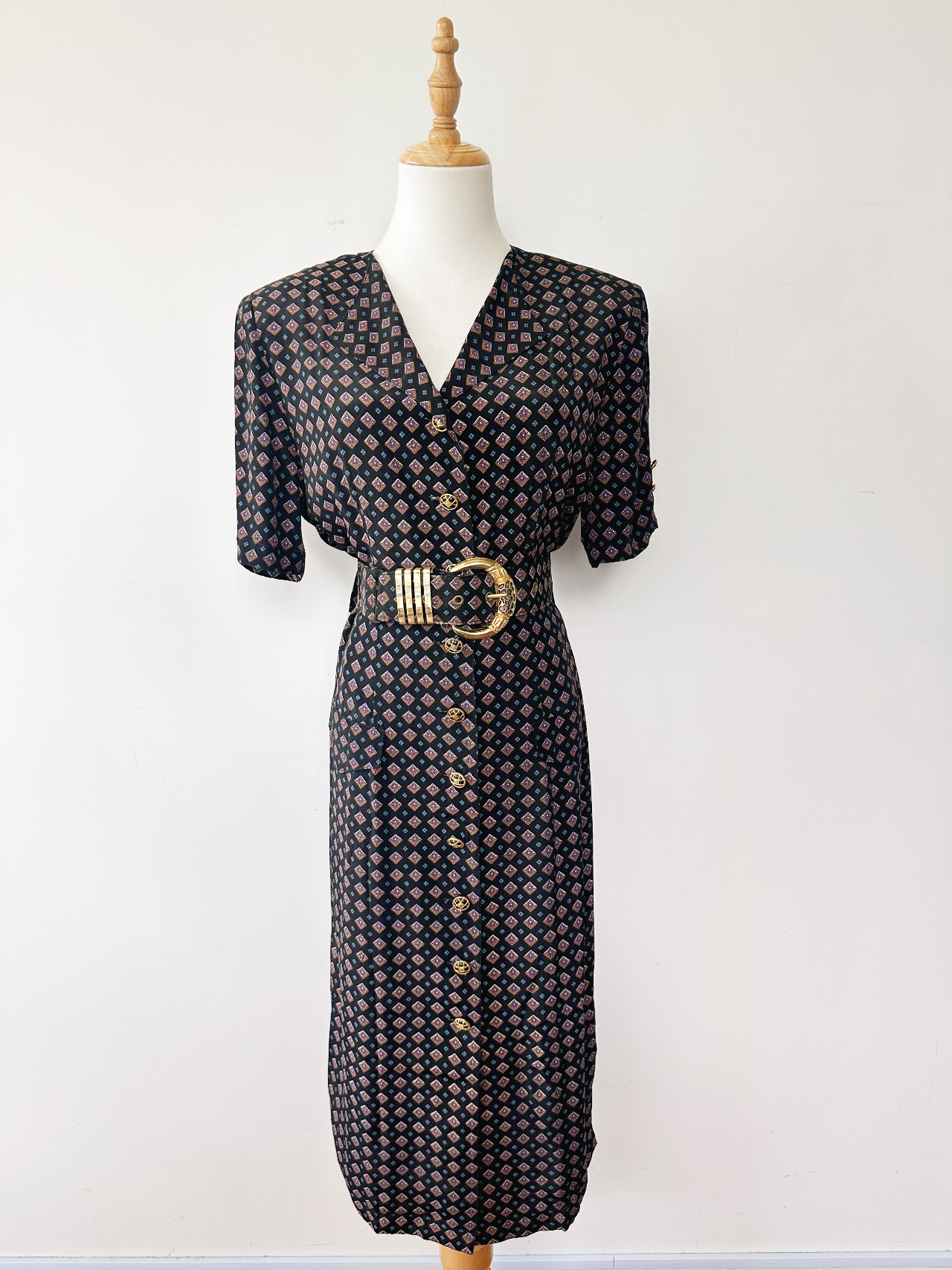 黑色型格感階磚短袖連身裙