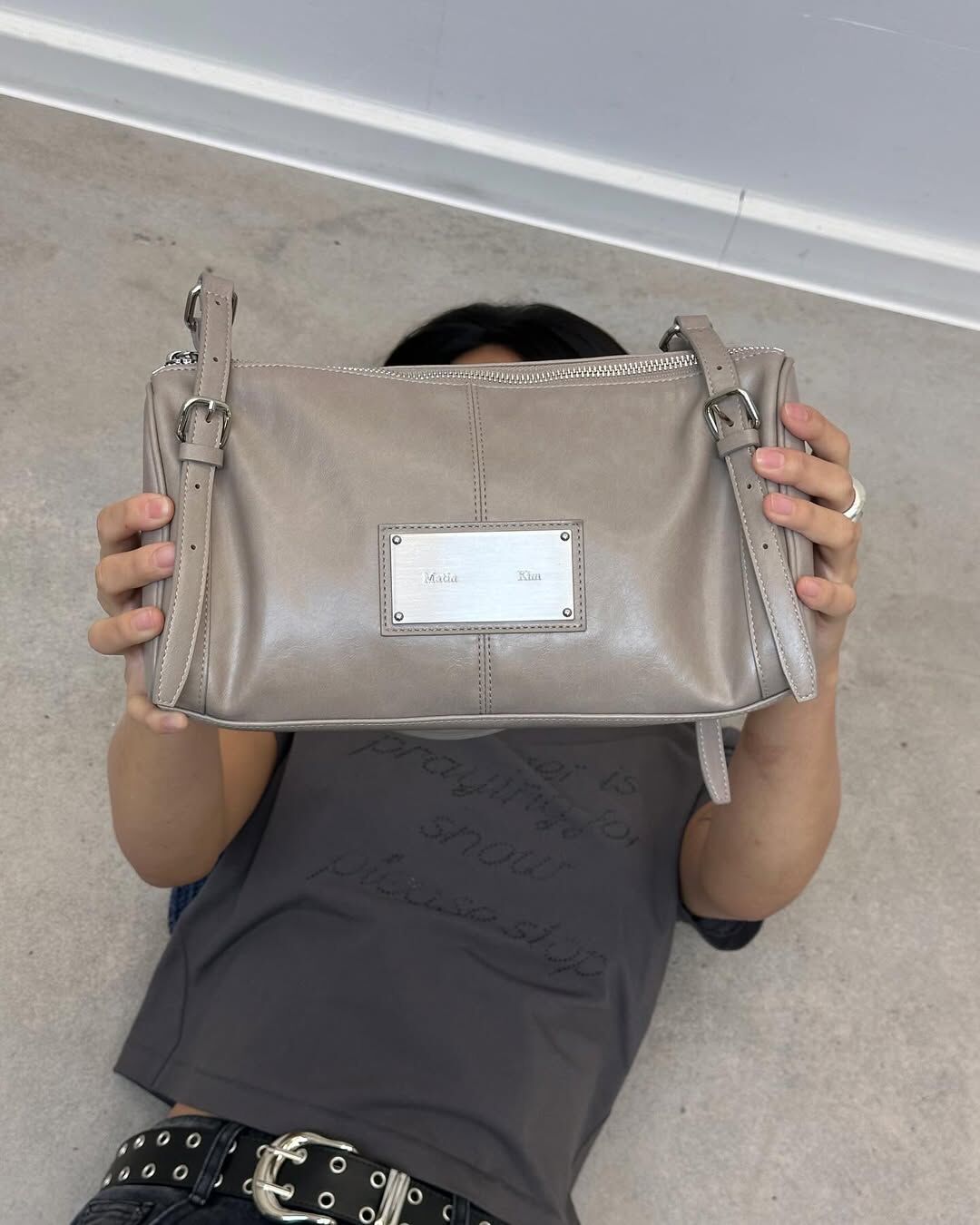 BUCKLE STRAP SHOULDER BAG