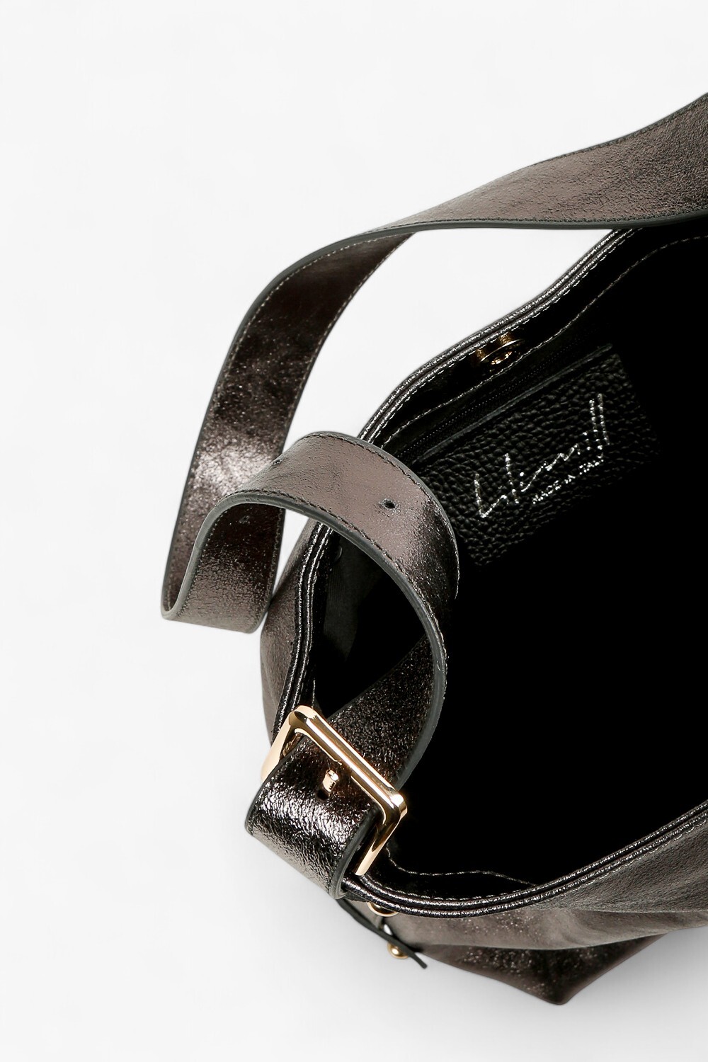 Village 極簡方型水桶包 鐵灰