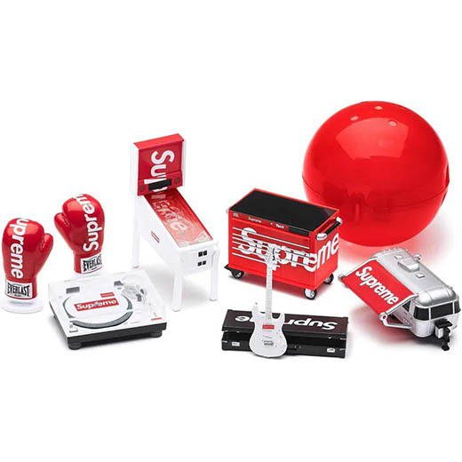 SUPREME BANDAI GASHAPON MACHINE / 010424900805 ( SET OF 6 )