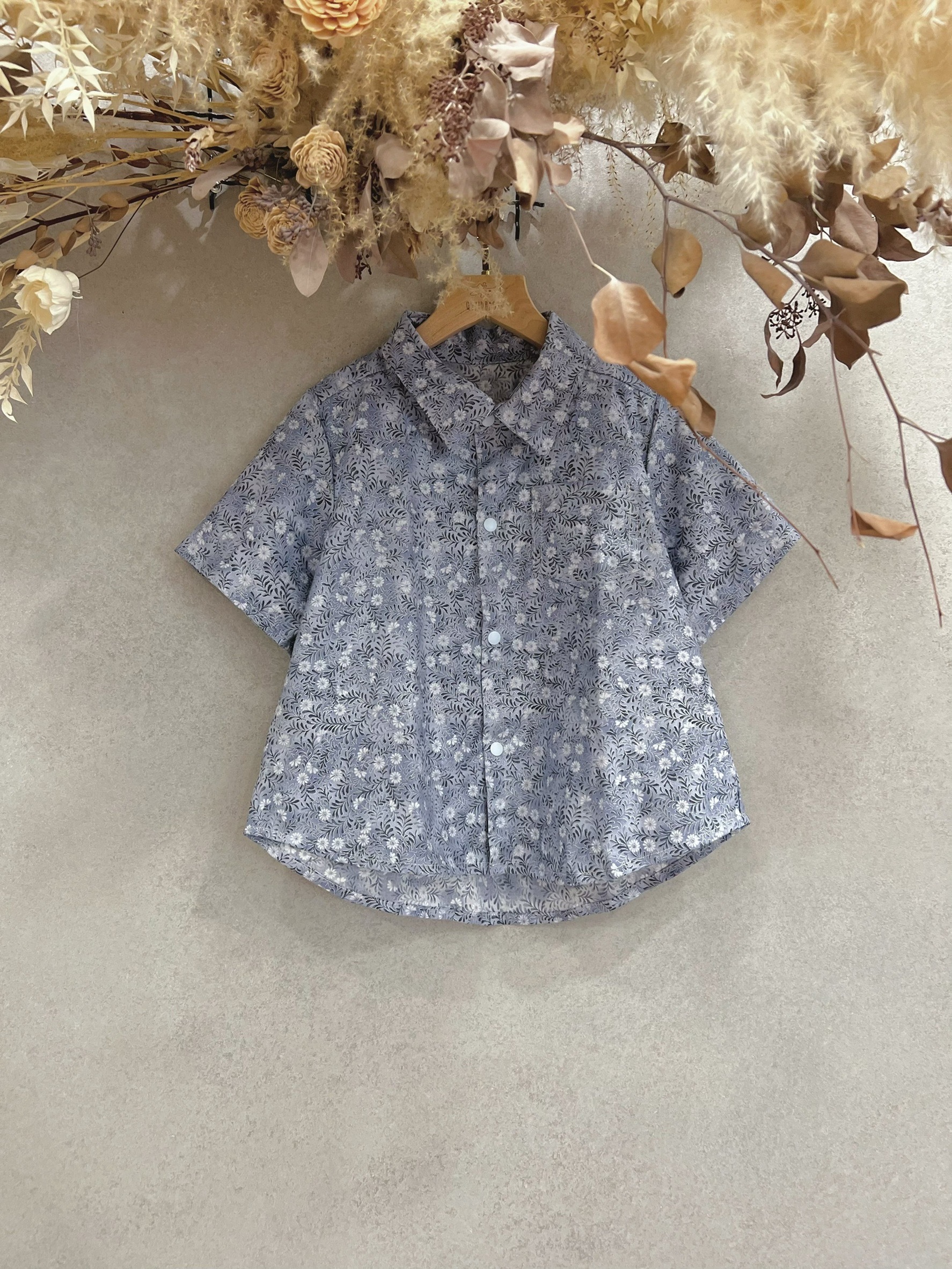 燙銀冰晶小白花 短袖襯衫（130）