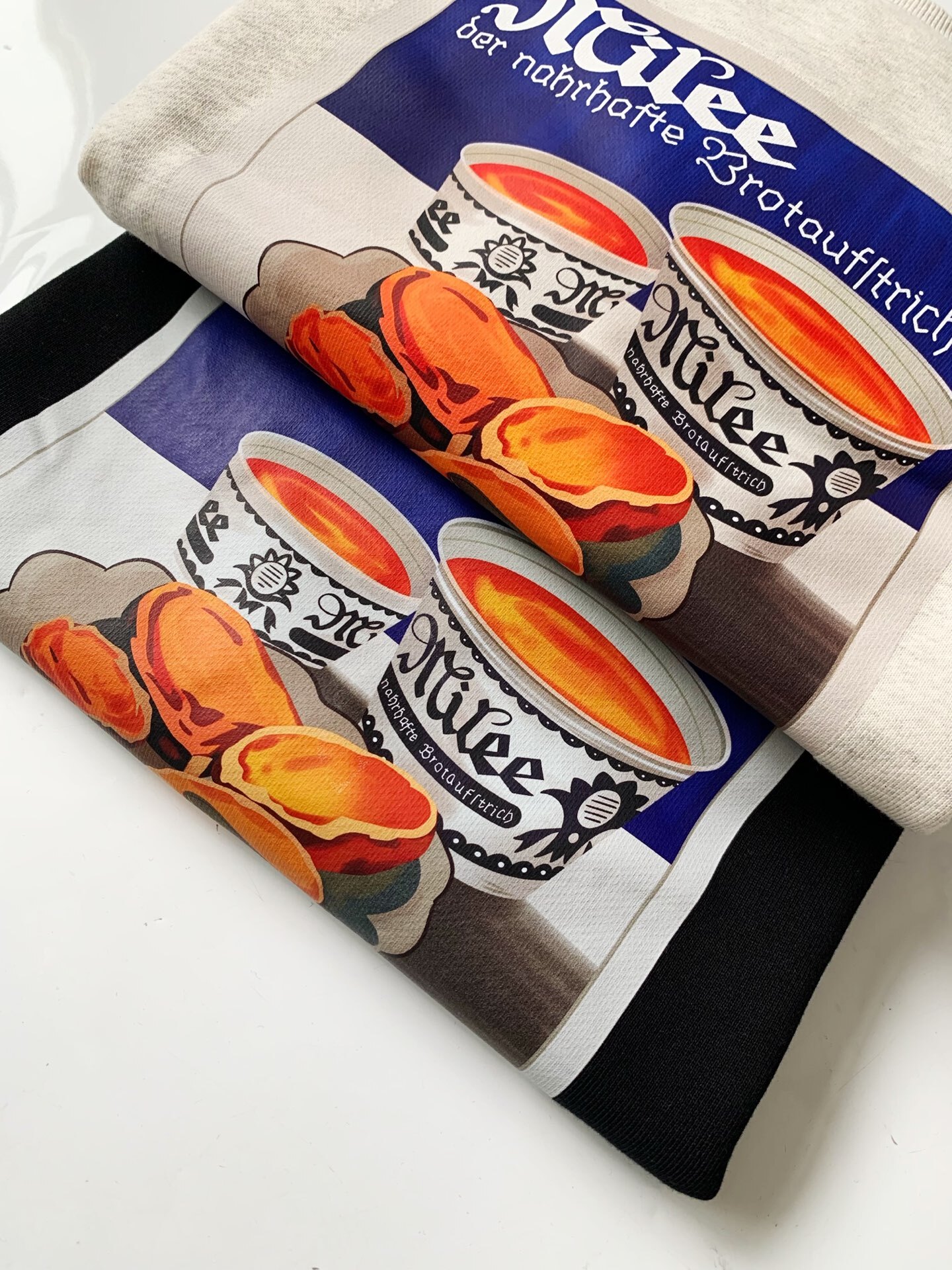 Milee韓國製插畫衛衣 sweatshirt (Made in Korea)