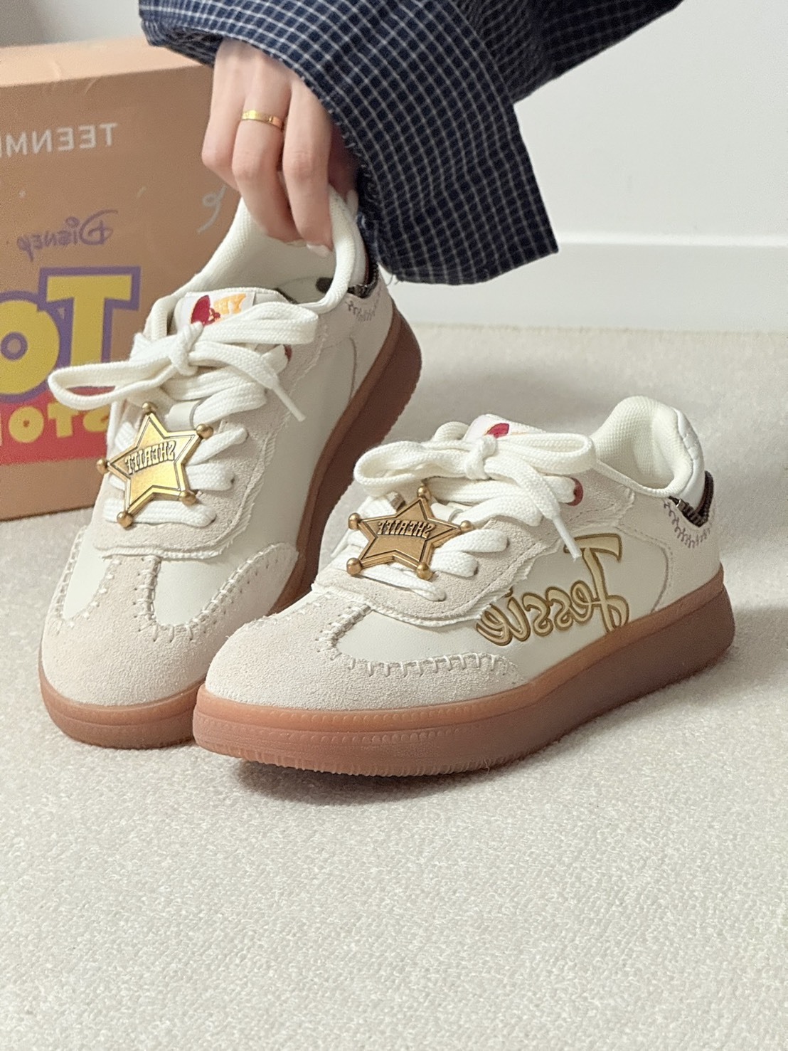 DIsney x Teenmix 玩具總動員聯名 翠絲 奶油白