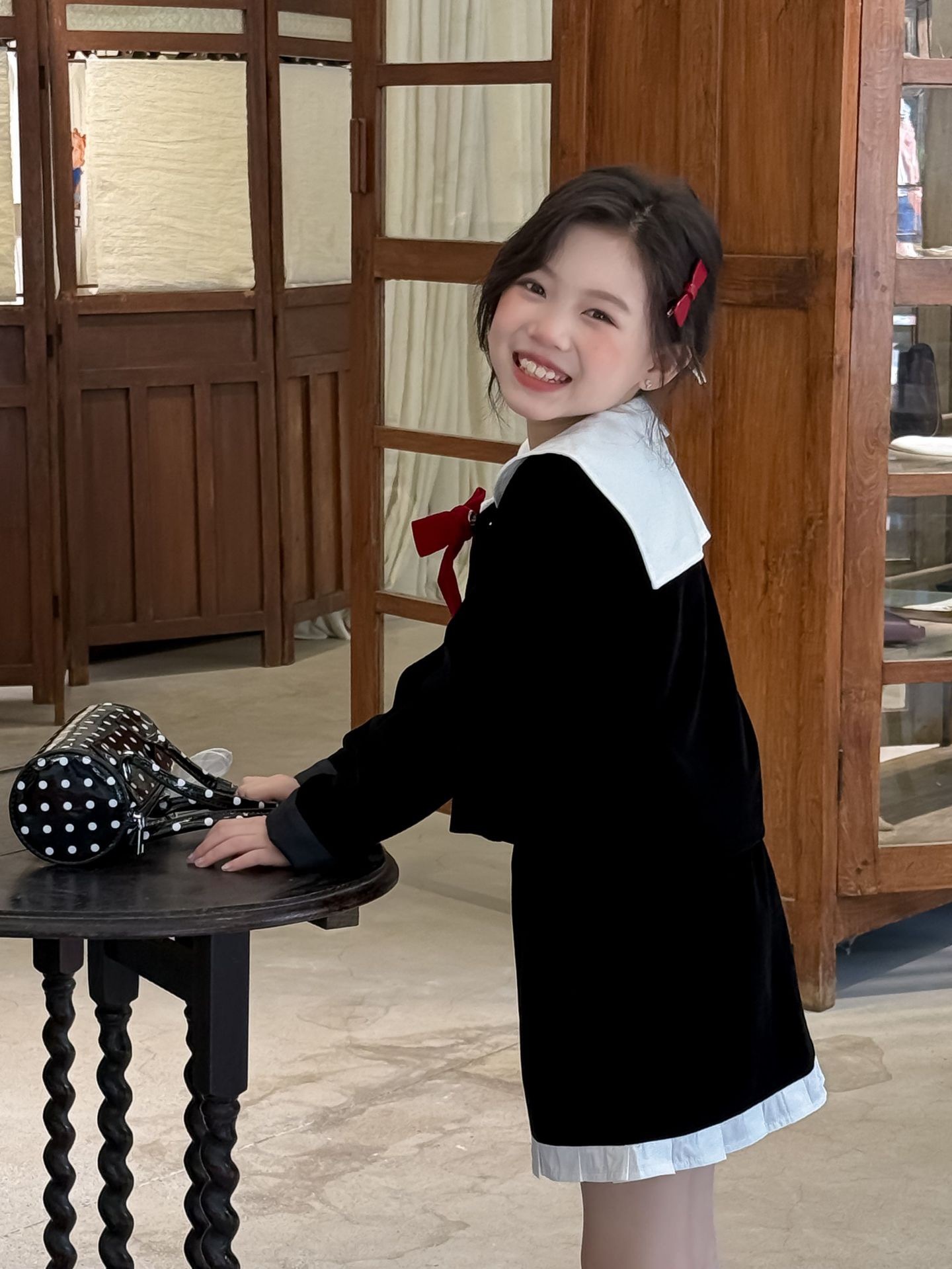 海軍風絲絨外套+花邊A字裙套裝