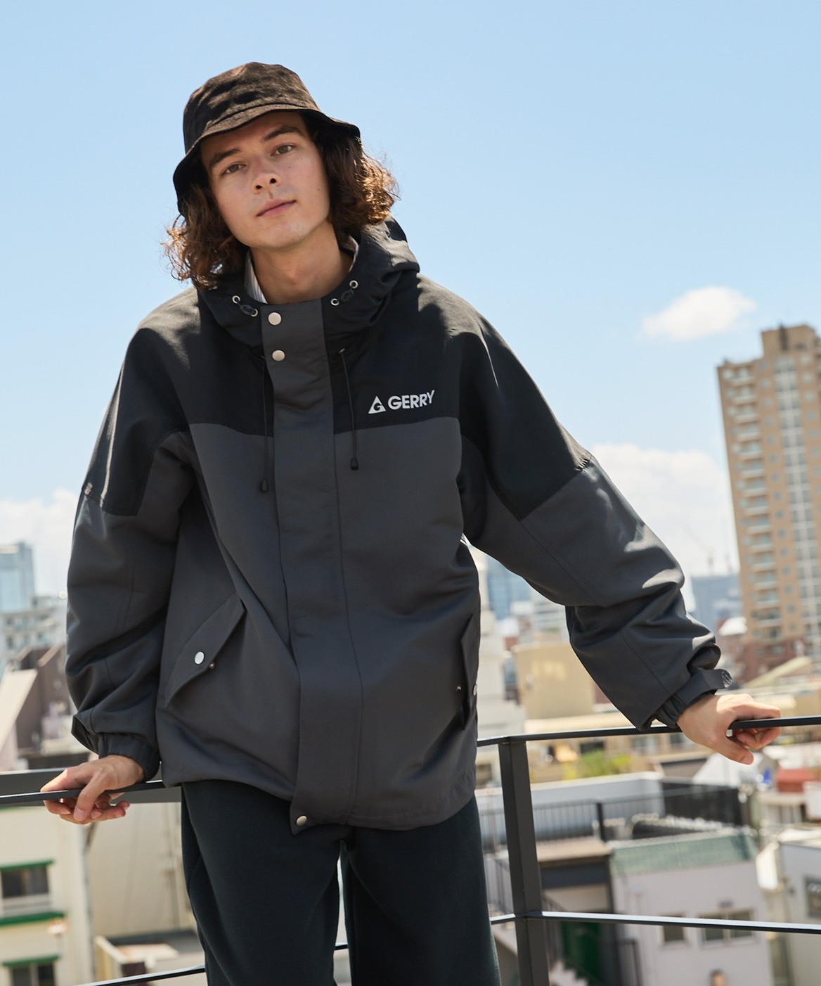 #預購 日本限定 GERRY 防潑水 橡膠LOGO 寬鬆感 山系外套 三色