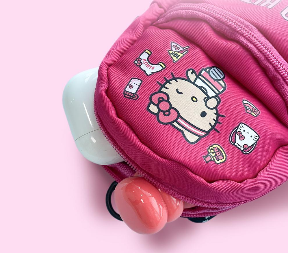 【代購】Olive Young x Sanrio 聯名 三麗鷗 曬黑 Kitty 斜背小包 收納包 小包