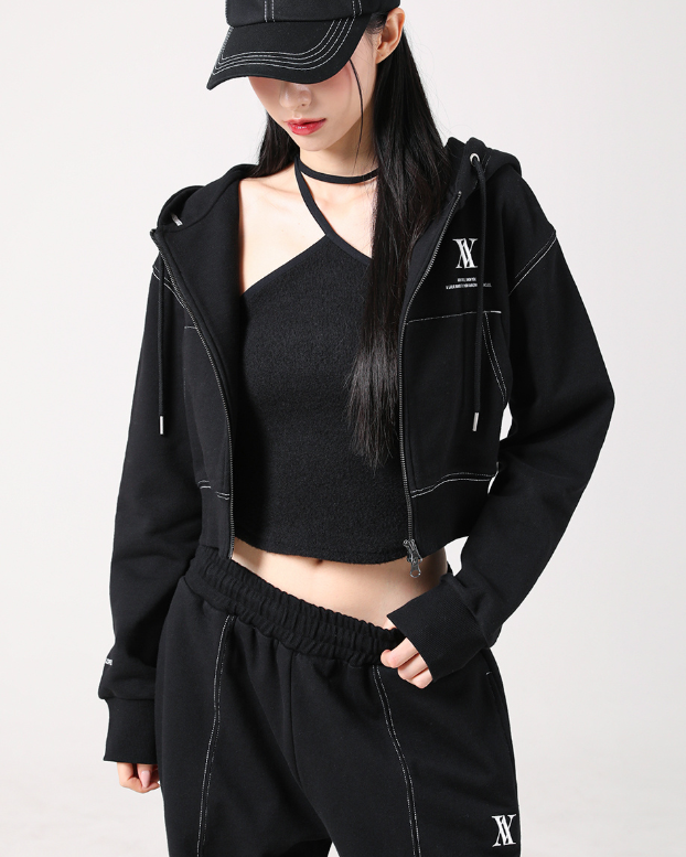 【代購】AVANDRESS LOGO CROP HOOD ZIP-UP & PANTS B LACK STITCH 棉套裝 拉鍊外套 連帽外套 棉外套 棉褲 黑色套裝 休閒套裝 套裝 運動套裝 休閒 拉鍊