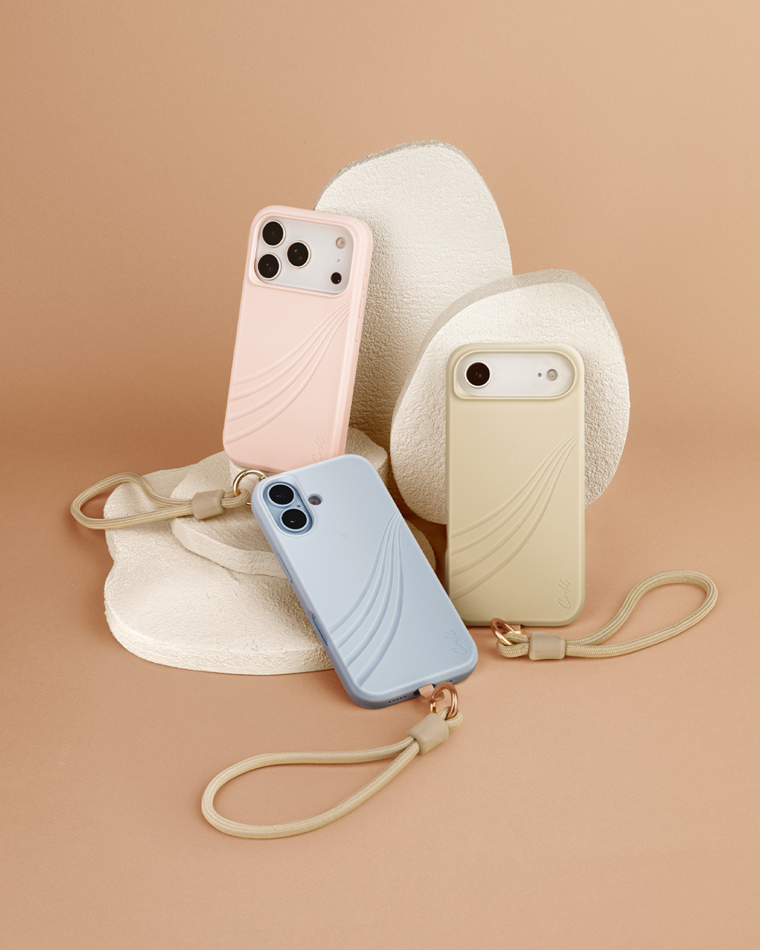 COEHL Serina iPhone 17 系列輕薄液態矽膠磁吸手機殼 (附腕帶)