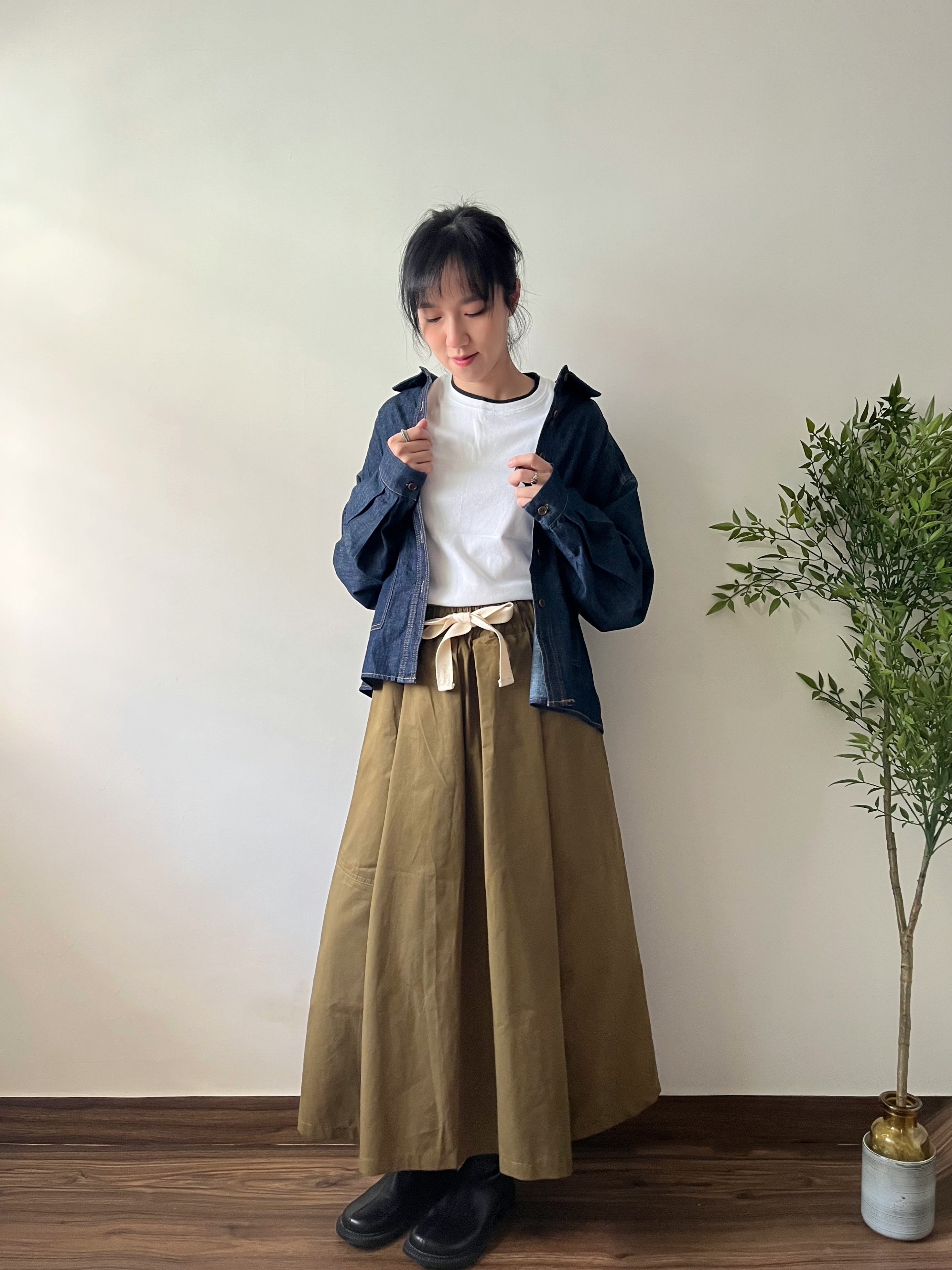 🌿大口袋 深藍牛仔恤