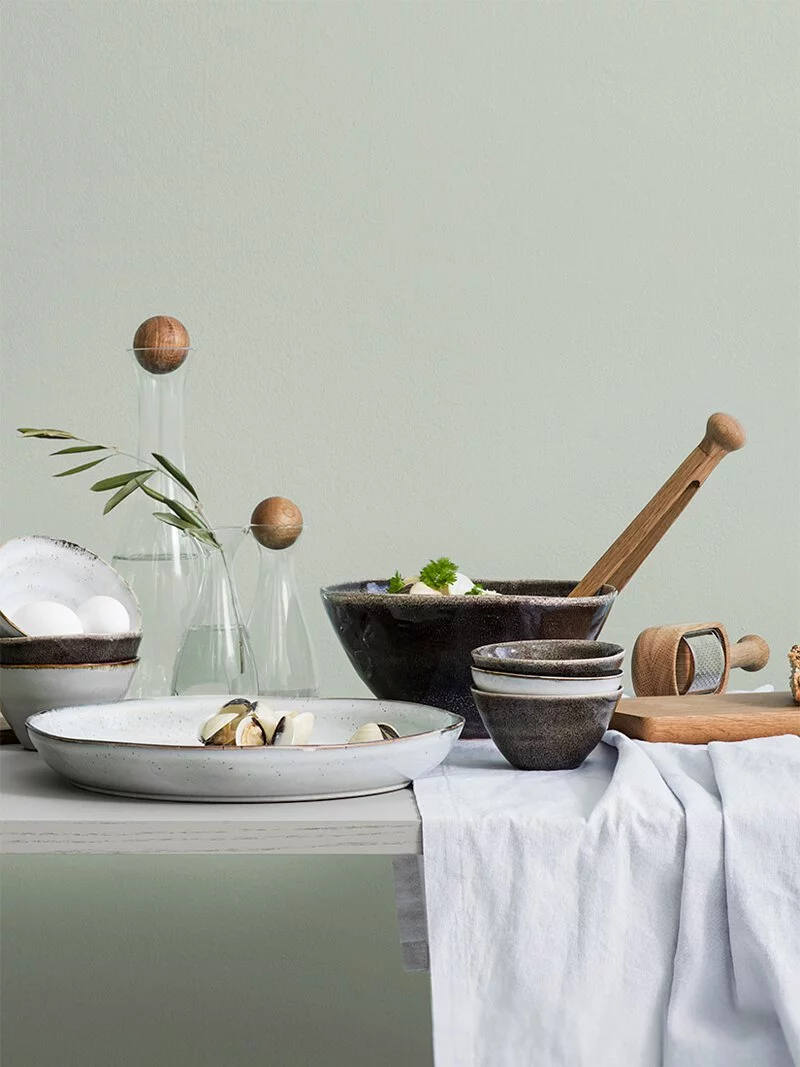 Sagaform-炻釉彩沙拉大碗,炻器為歐洲常見材質,質地較硬,高溫燒製再上一層漂亮的釉彩