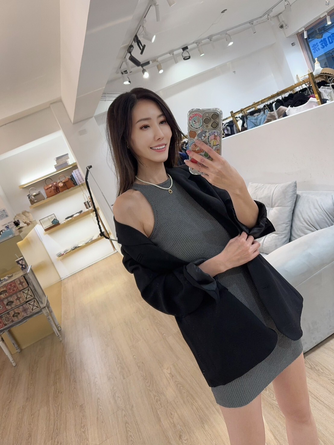 Baby系列 B09001 現貨+預購- Cindy秋季自留款精緻坑條削肩款合身洋裝