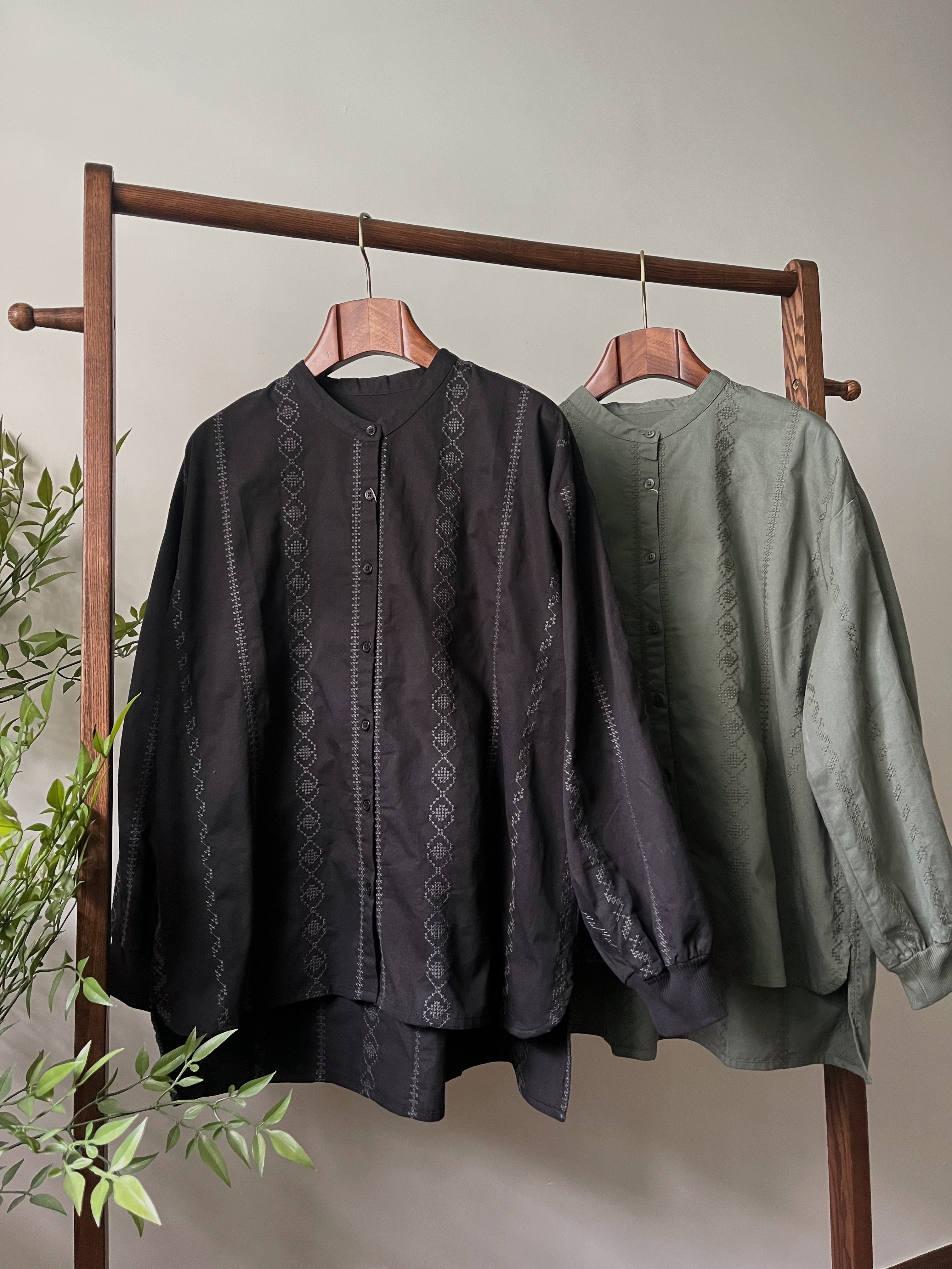 🌿暗繡花 A字形恤衫