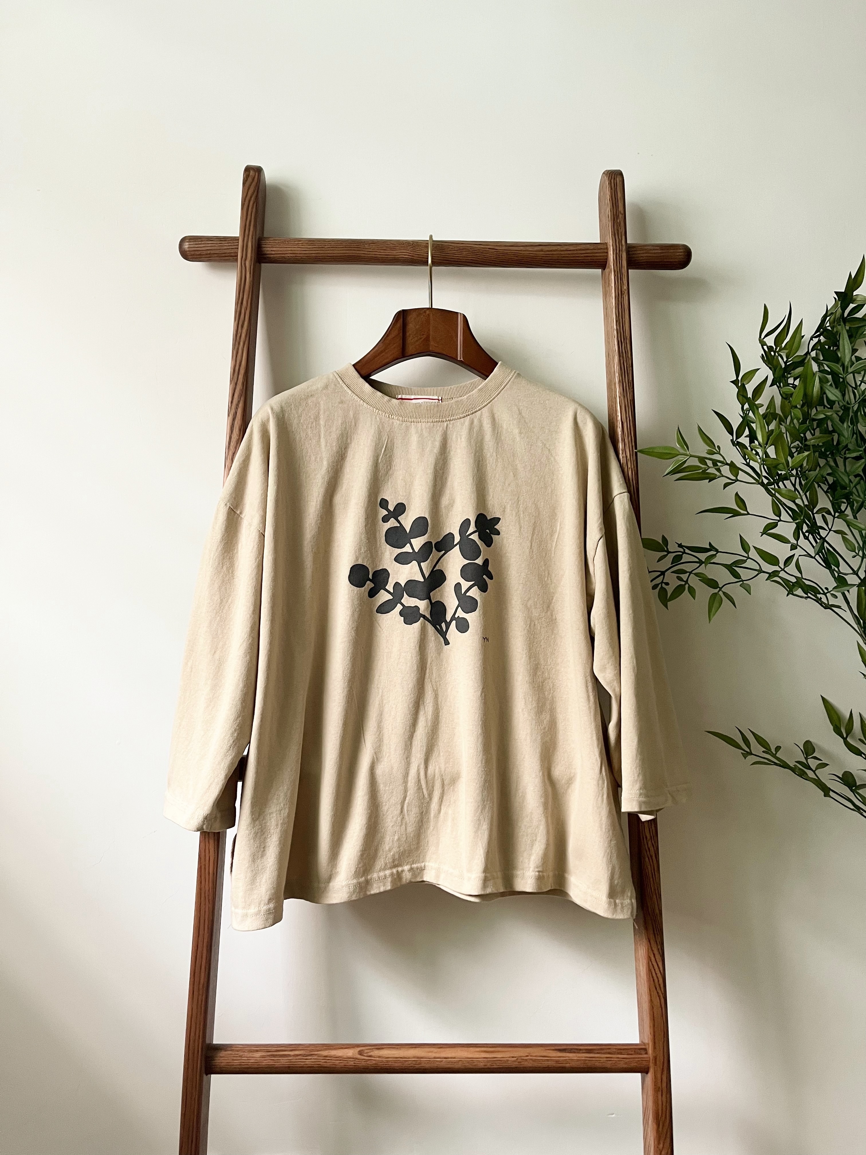 🌿杏色 小草 中袖Tee