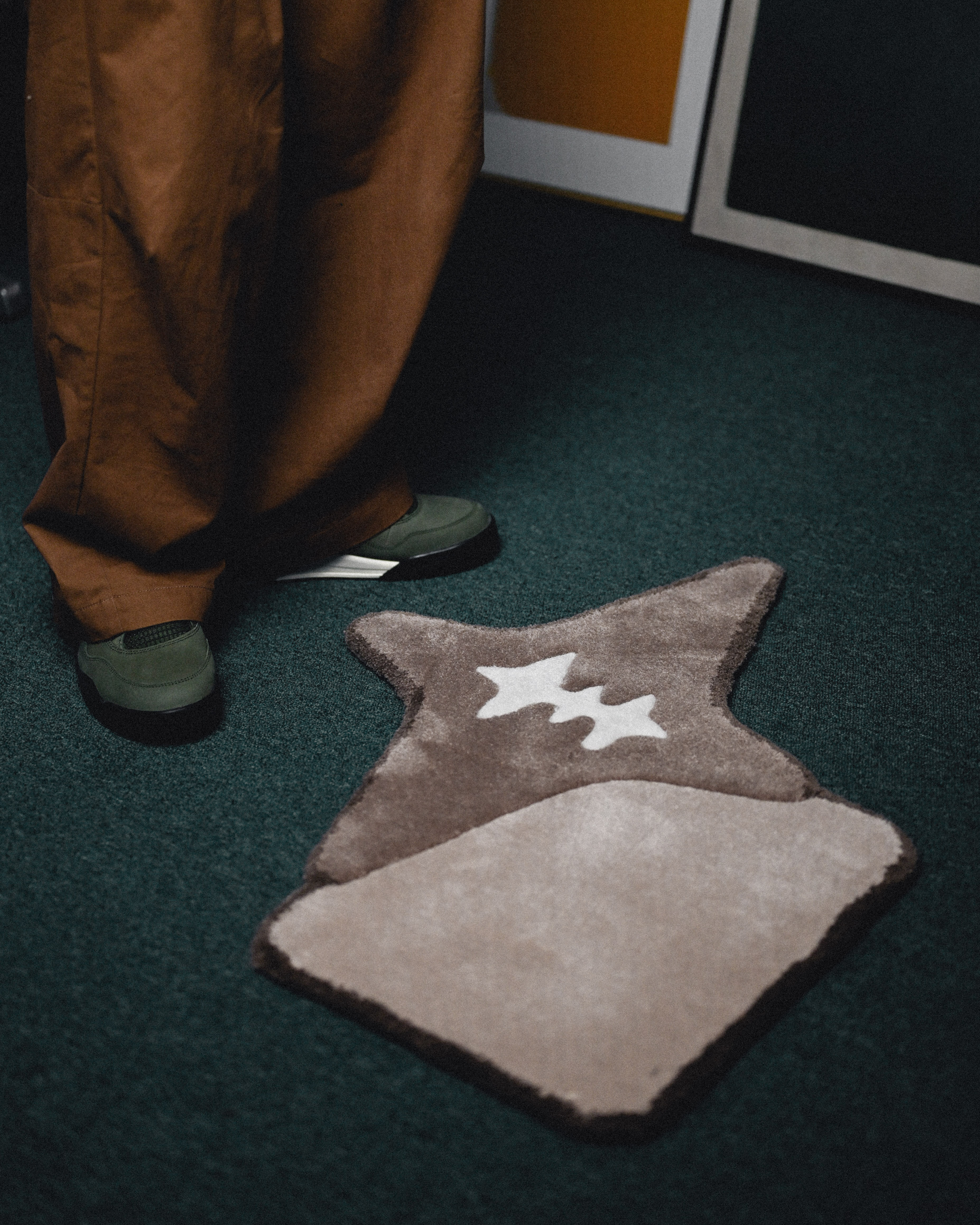 STELLAR ARC TUFTED RUG