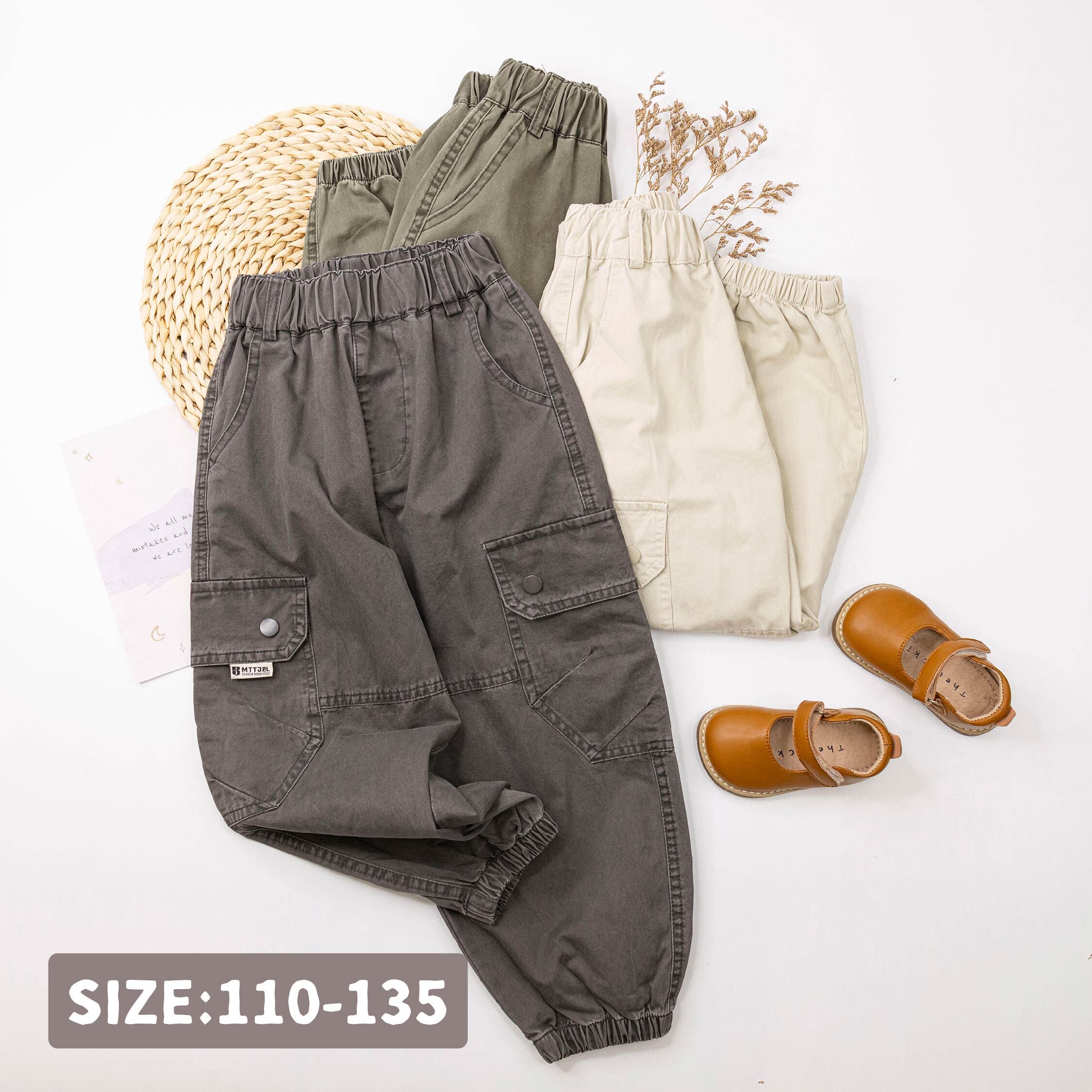 【H55269】韓系英字小標工裝設計縮口褲＊三色