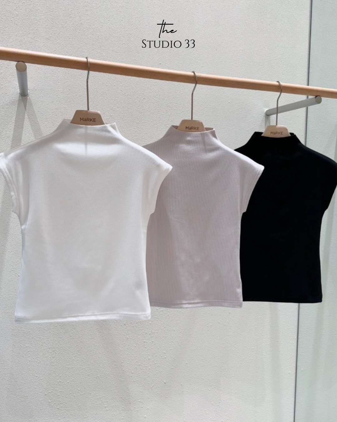 小立領半袖合身上衣