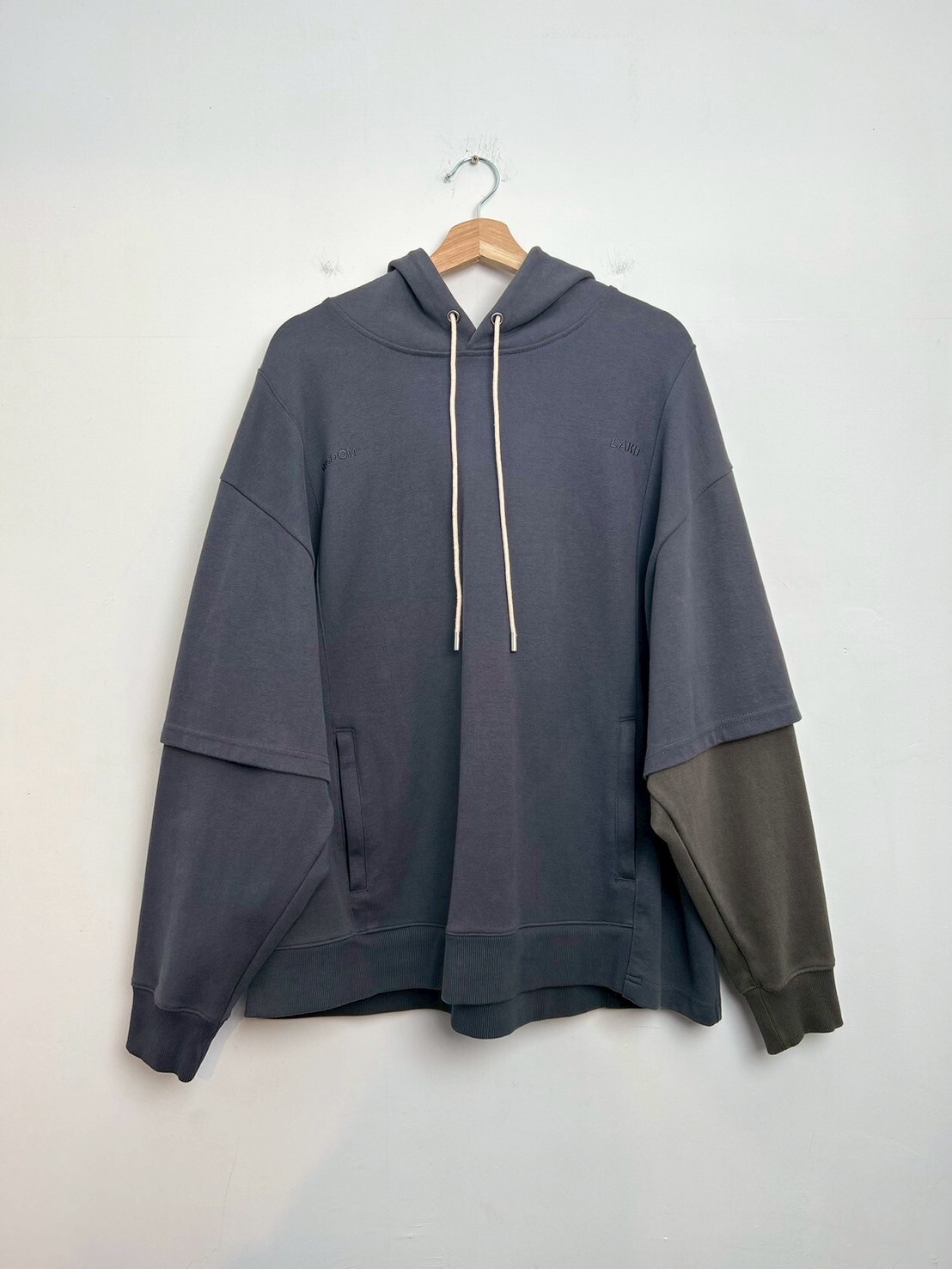 WISDOM® X LAKH HOODIE SIZE L