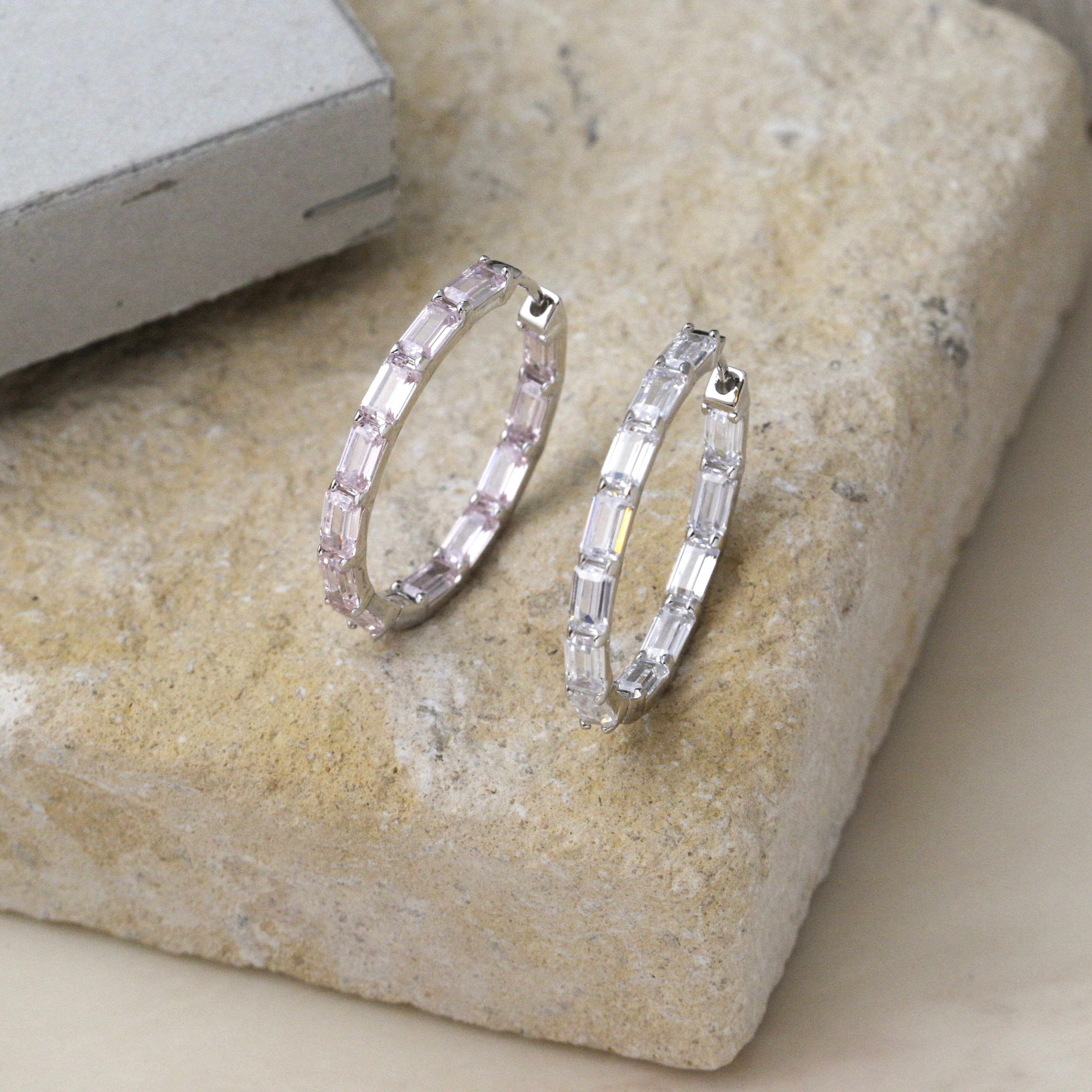 Sve66 (premium粉鋯、Premium白鋯圈耳環）