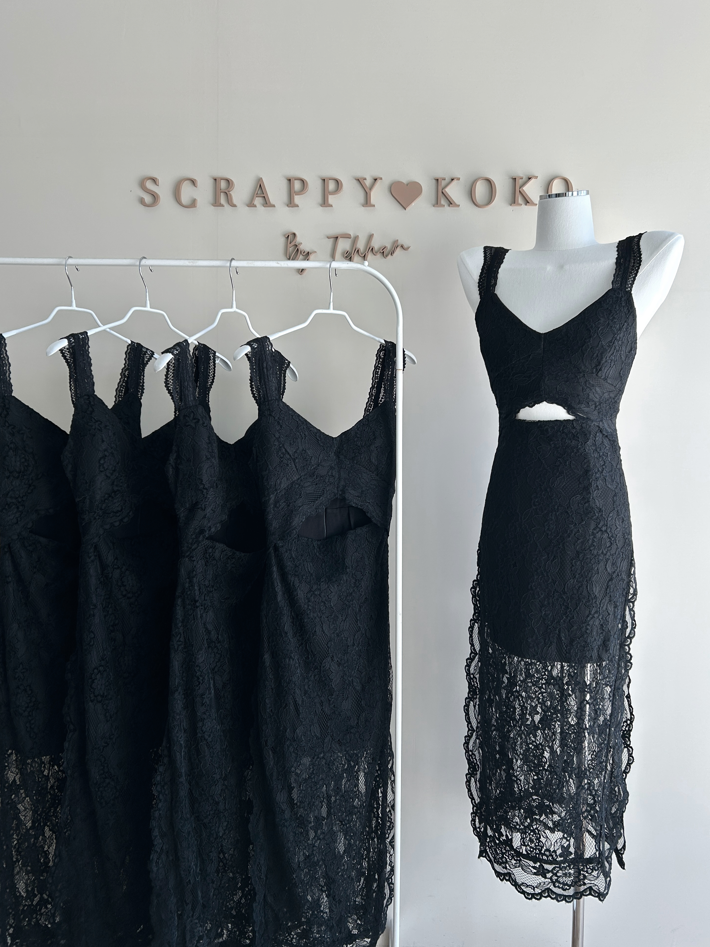 Bad Romance 暗黑浪漫 蕾絲雙開衩洋裝