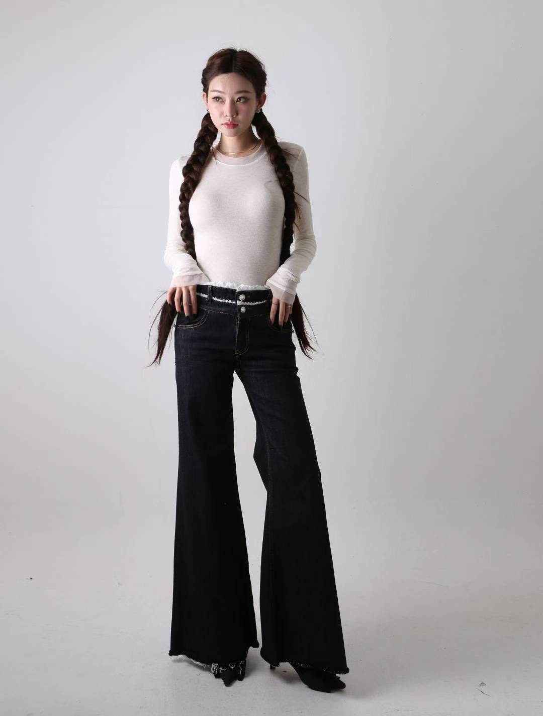 黑色蕾絲褲頭喇叭牛仔長褲