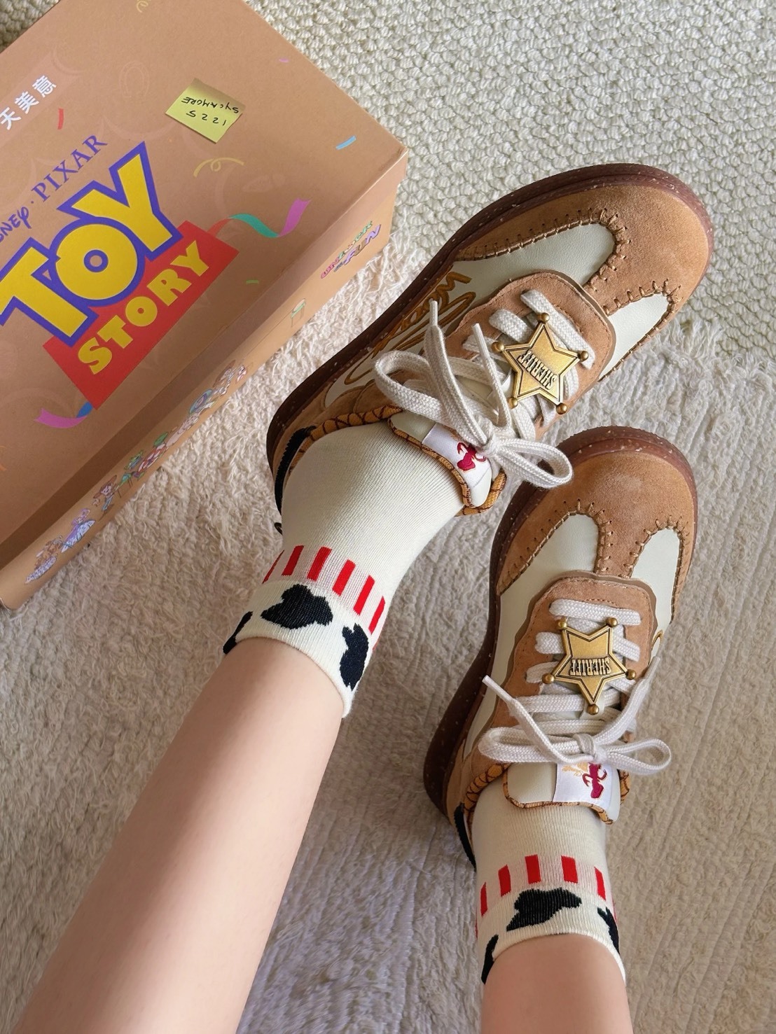 DISNEY X TEENMIX 玩具總動員聯名 翠絲 奶油黃