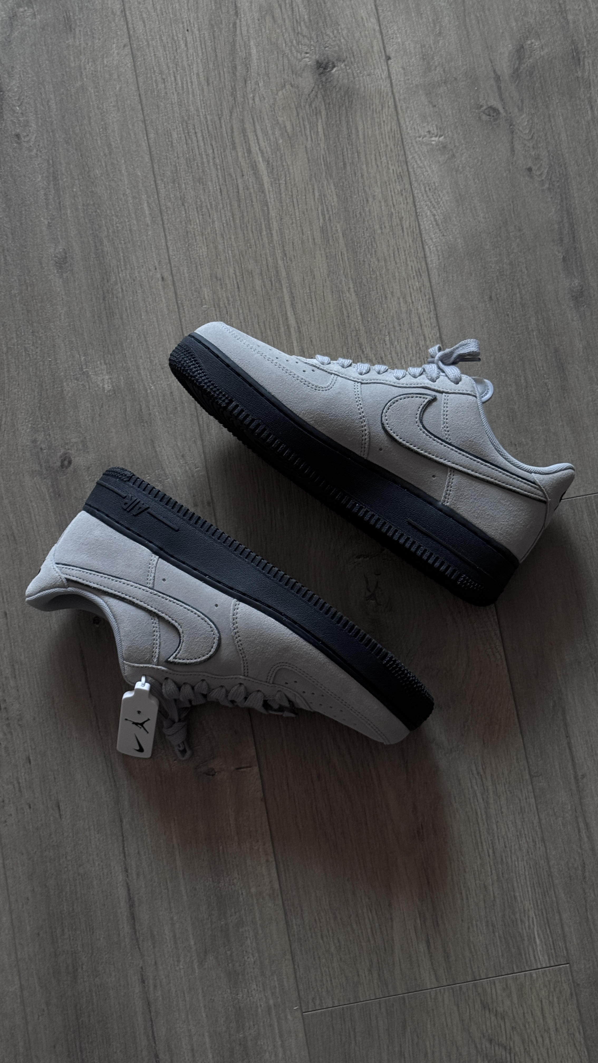 代購-<國外限定> Nike Air Force 1 Low 男款 麂皮灰 HQ1966-001